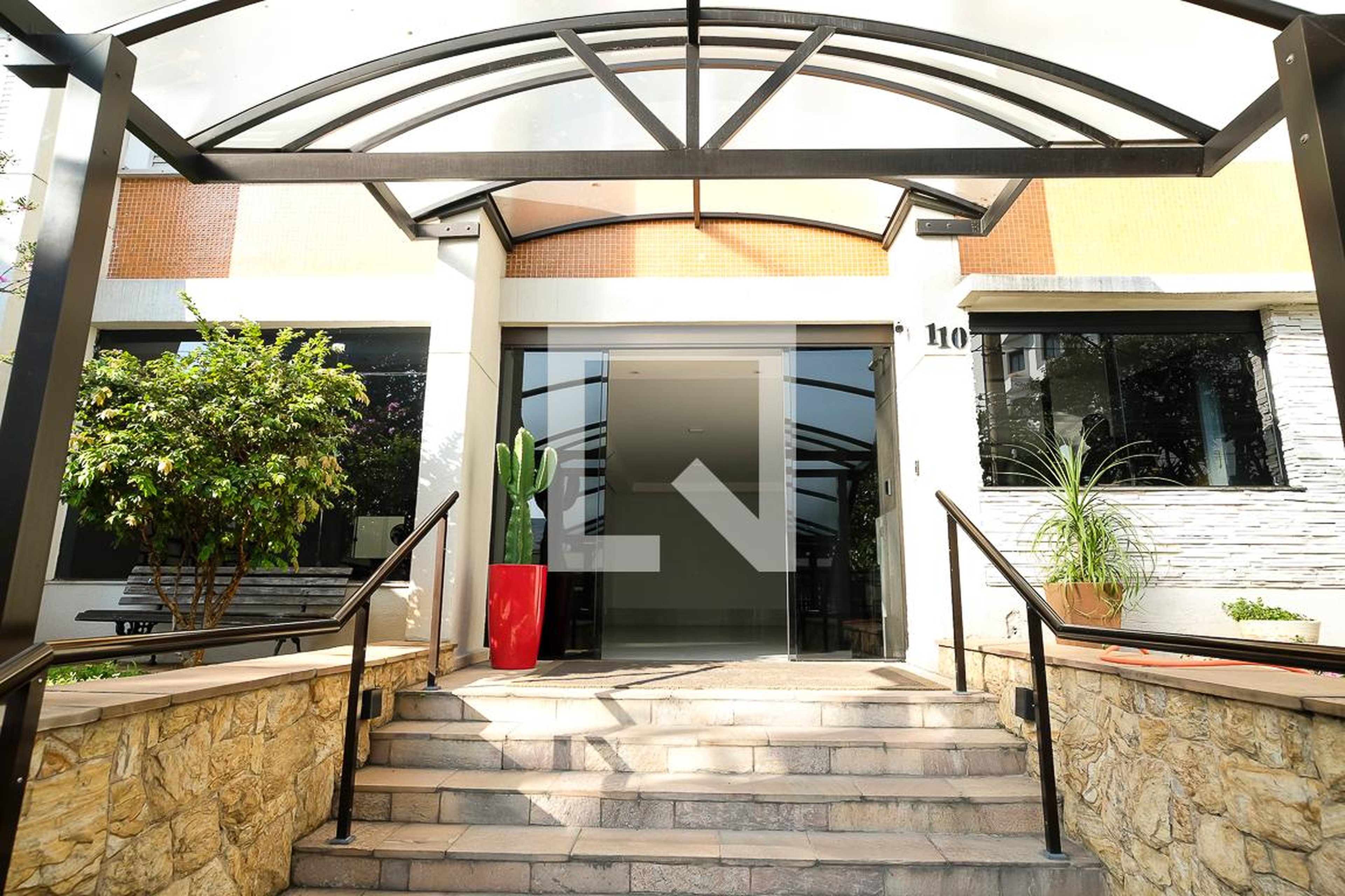 Entrada - Edifício Marcia