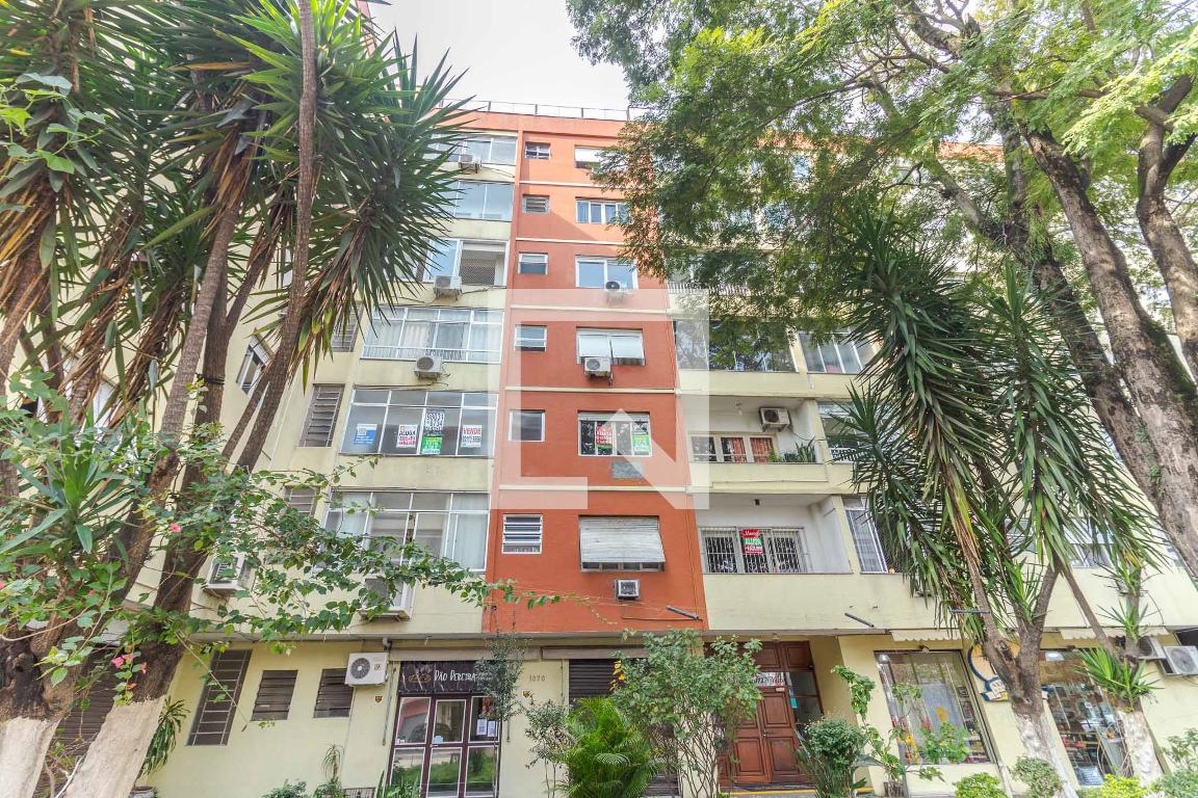 Fachada do Prédio Condomínio em Rua Silva Só, 1070