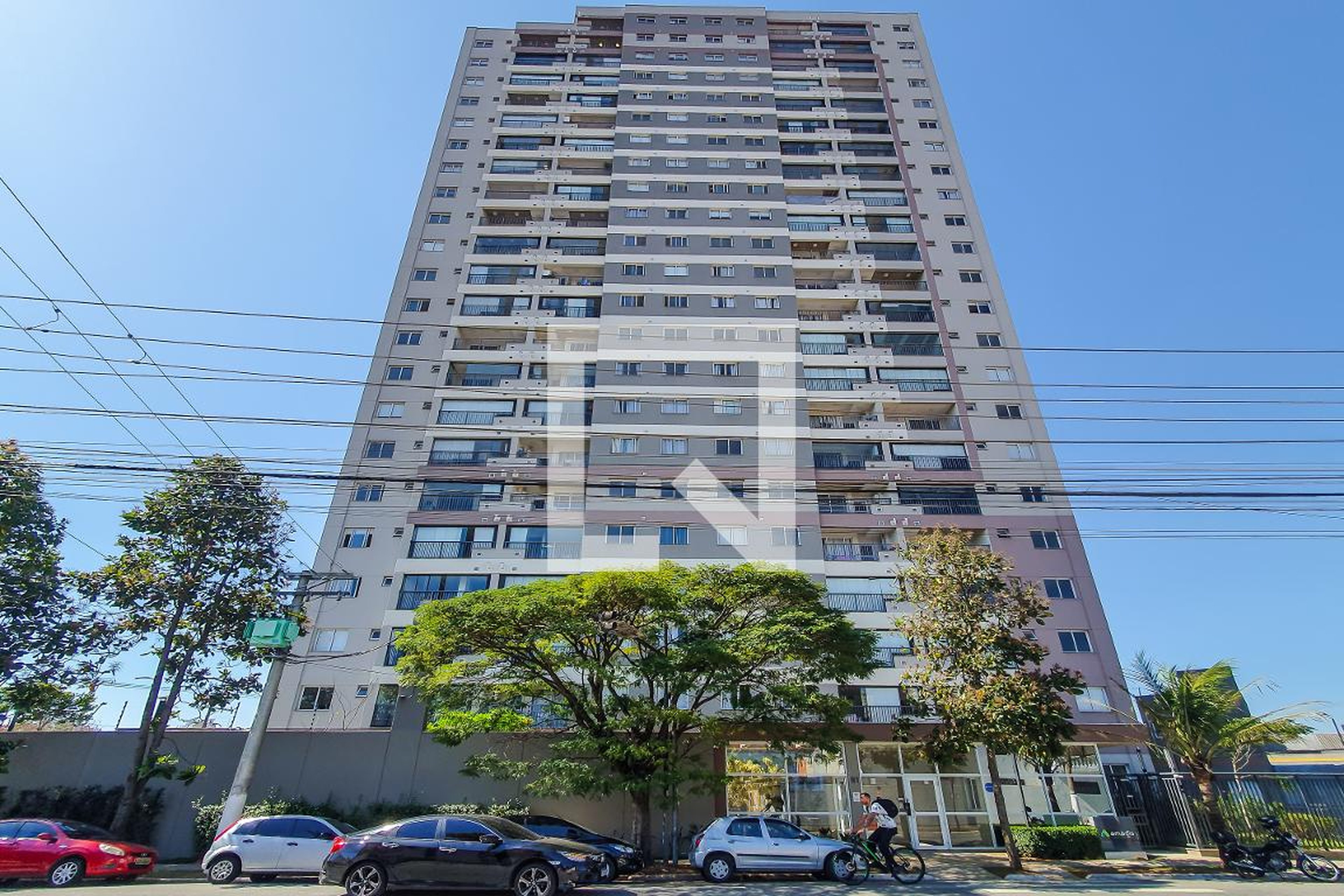 Fachada do Prédio Condomínio em Rua Simão Bueno da Silva, 20