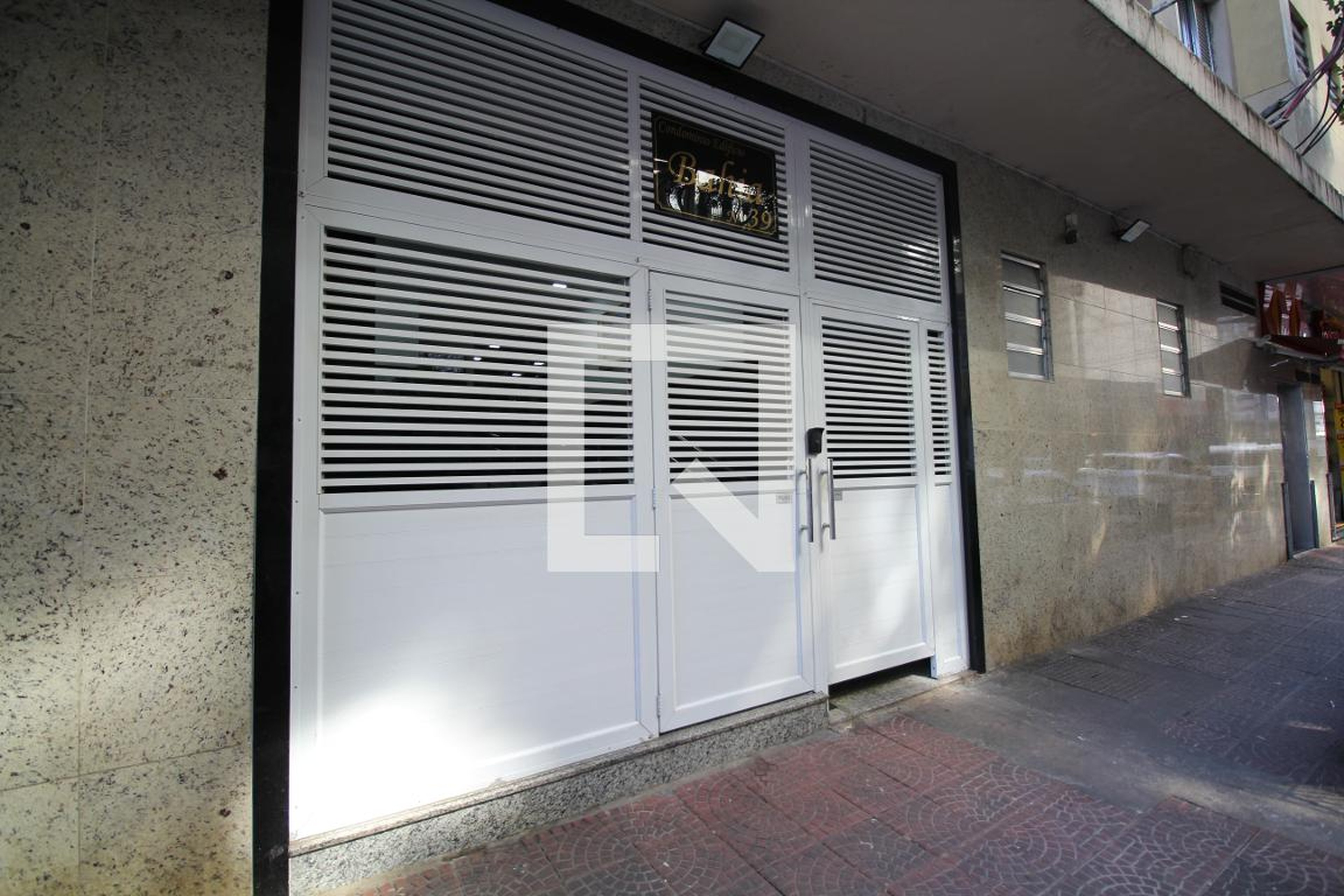 Fachada Condomínio em Rua Helena Zerrener, 701