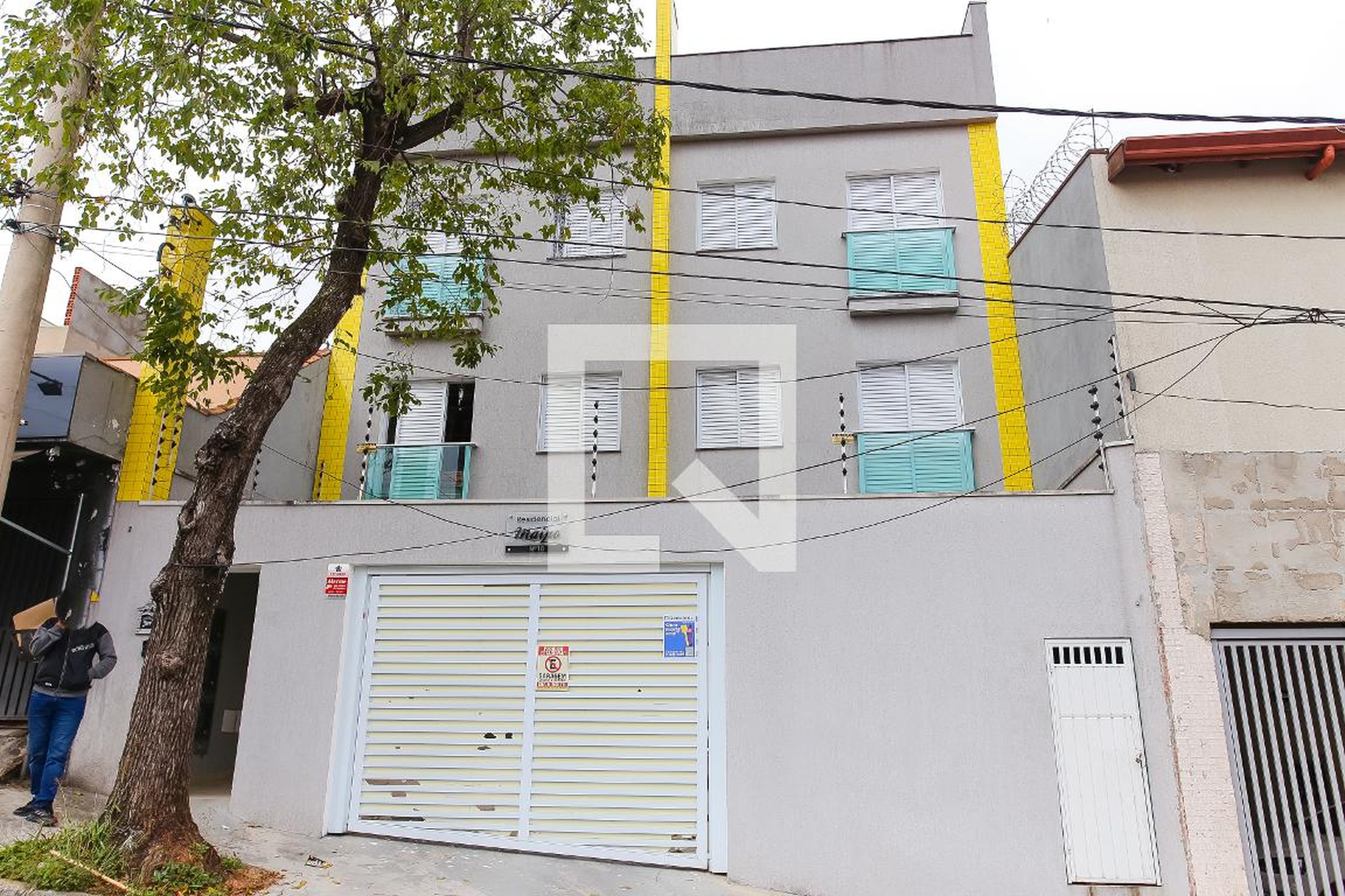 Fachada Condomínio em Rua Tomás Antônio Gonzaga, 10