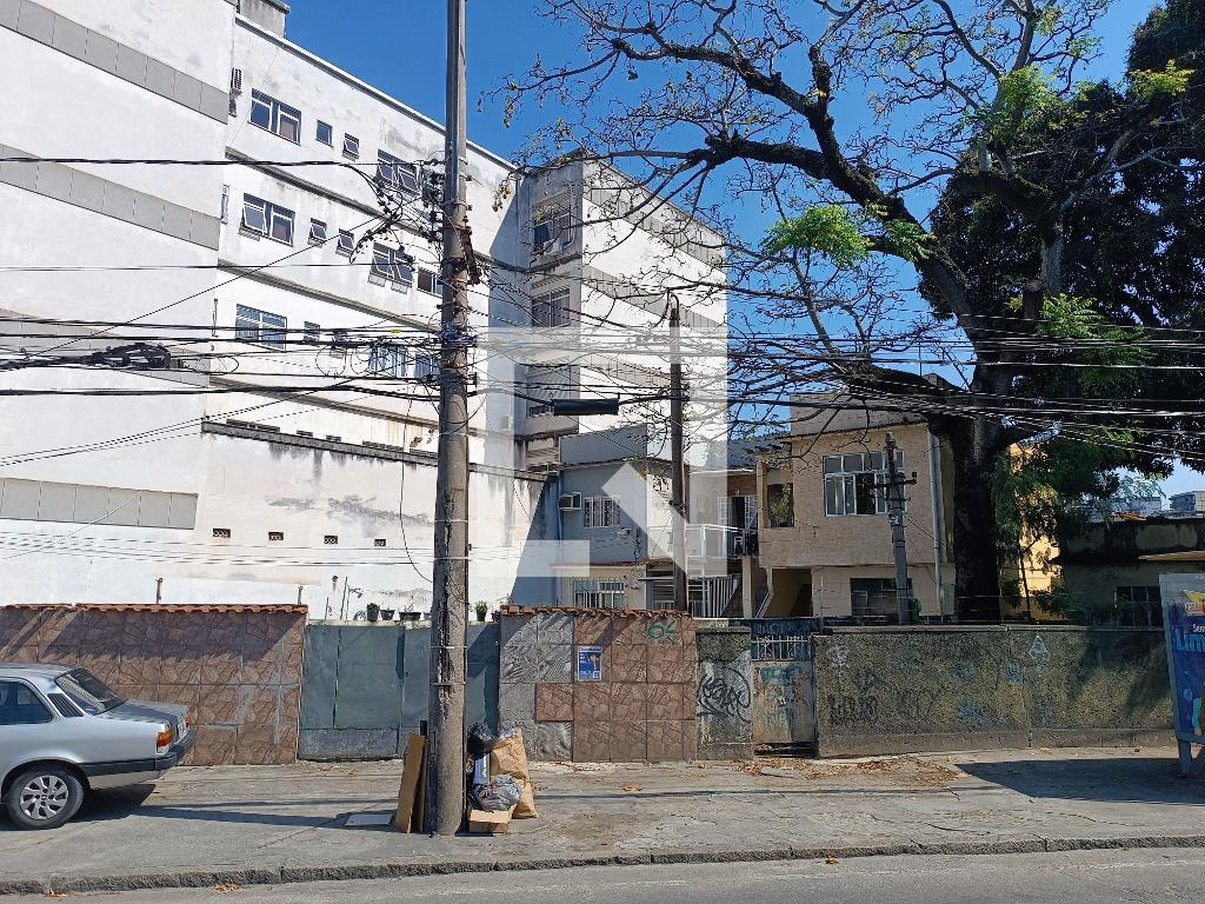 Fachada Condomínio em Avenida Meriti, 2925