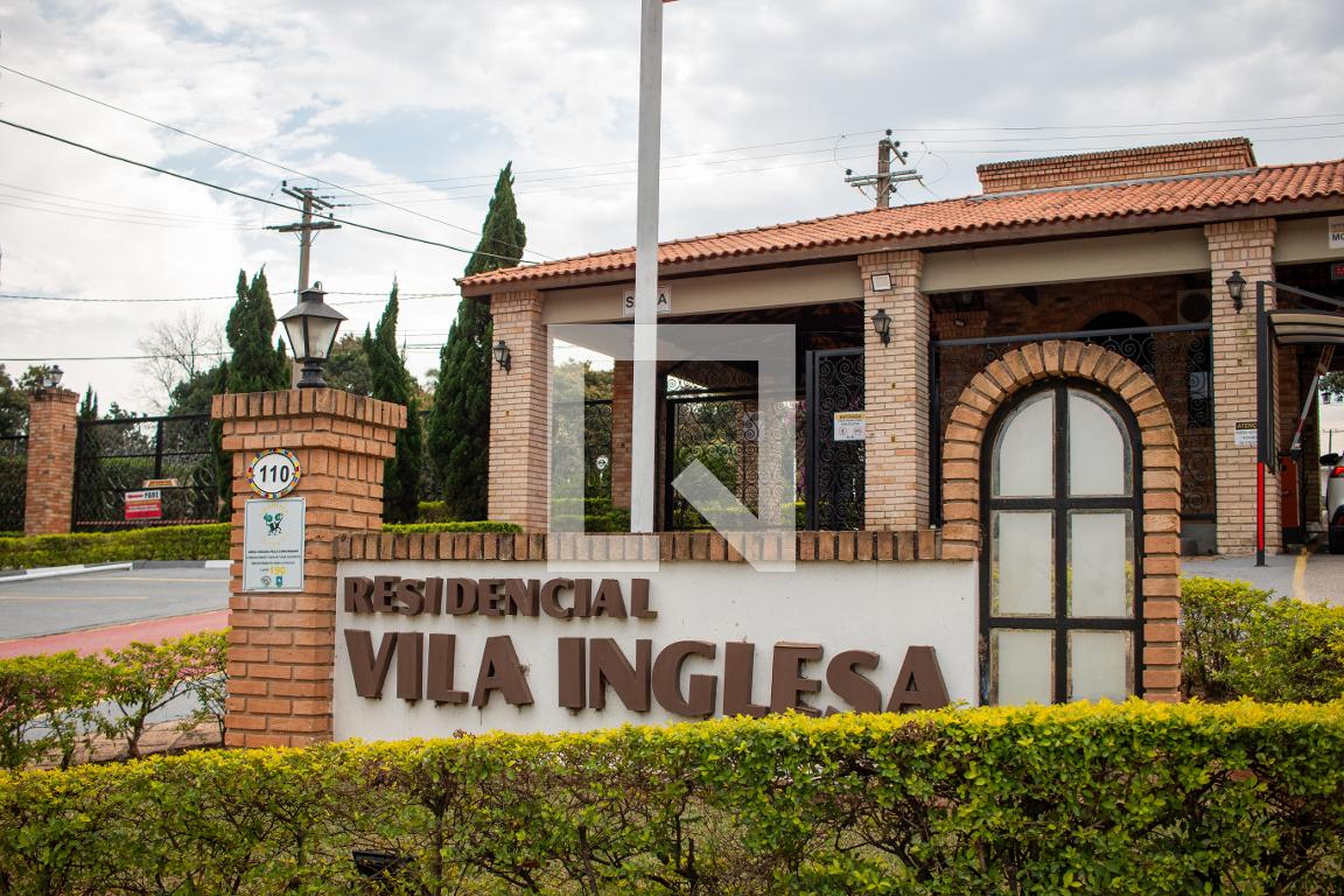 Fachada do Condomínio Condomínio Vila Inglesa