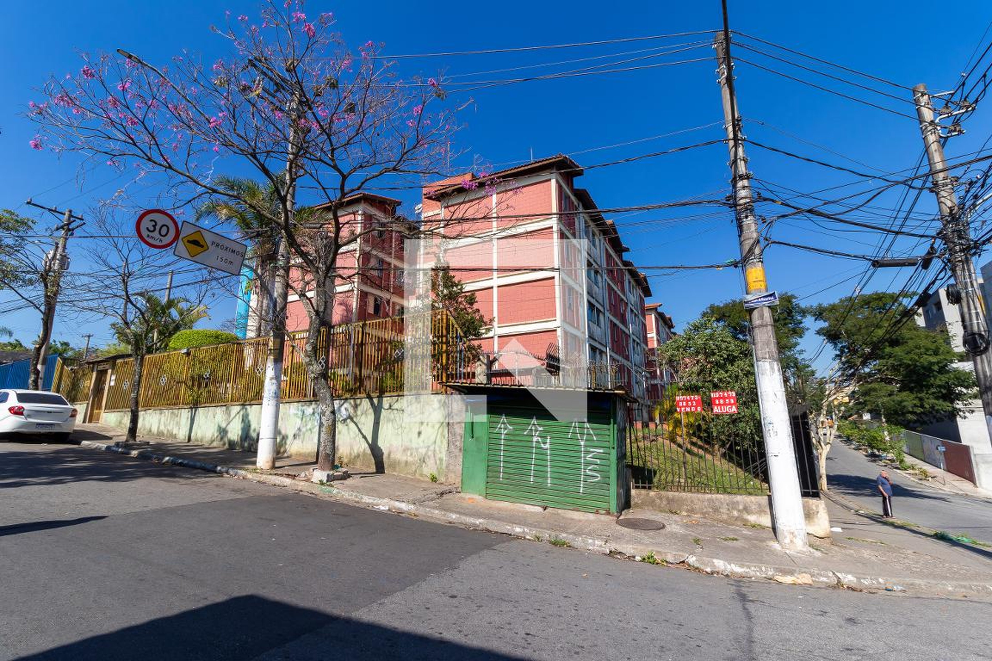 Fachada Condomínio em Rua Professor Brito Machado, 757