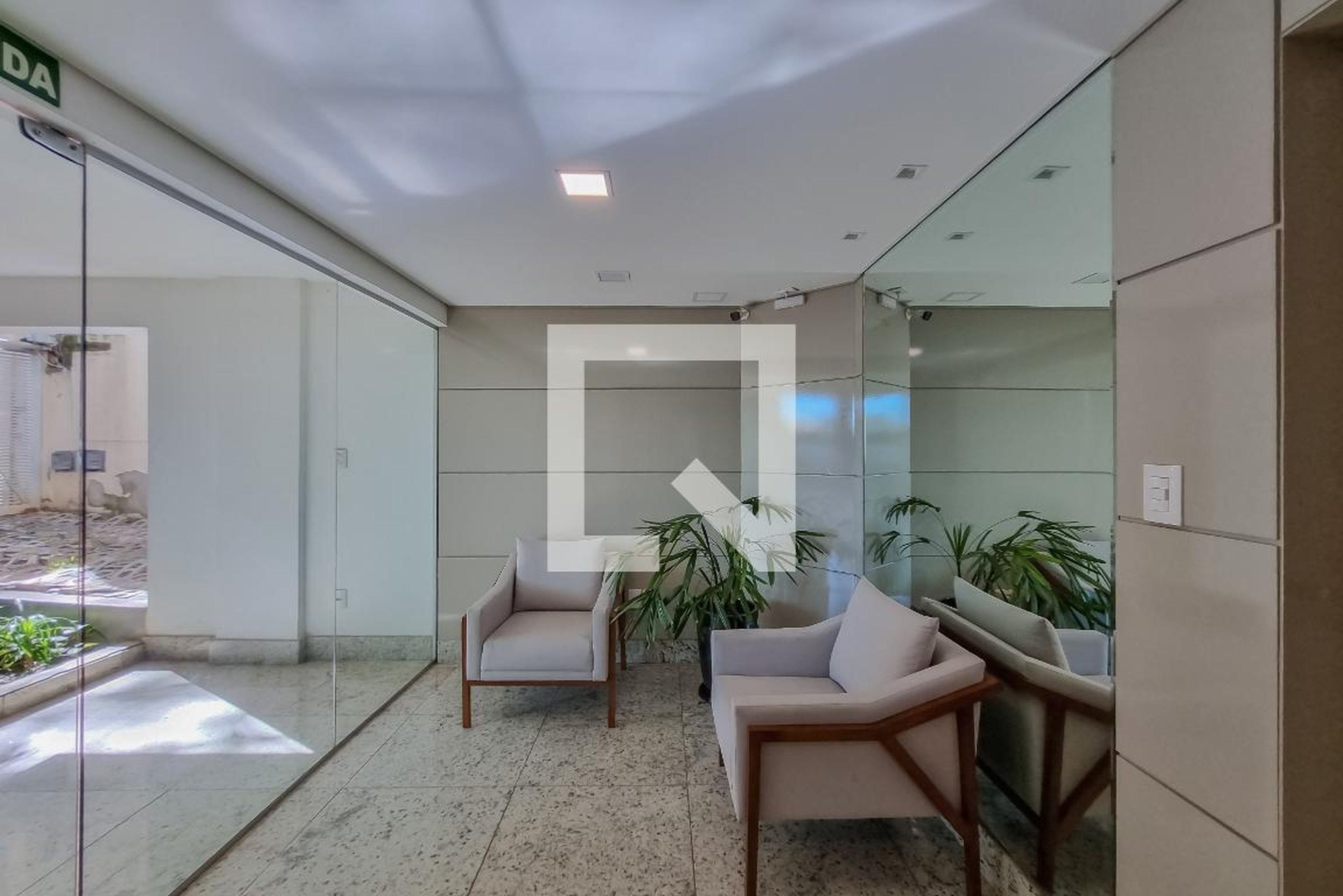 Hall de entrada - Edifício João Calheiros