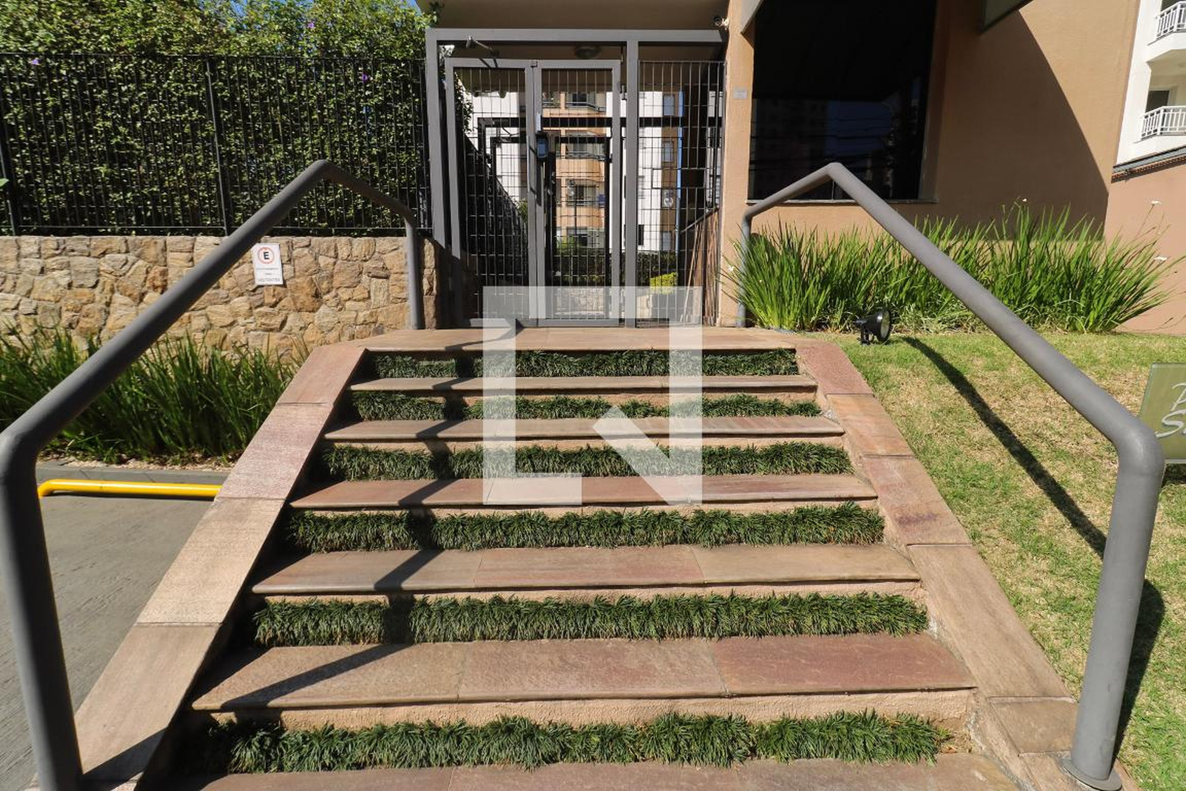 Fachada do Prédio Edifício Plaza San Thiago