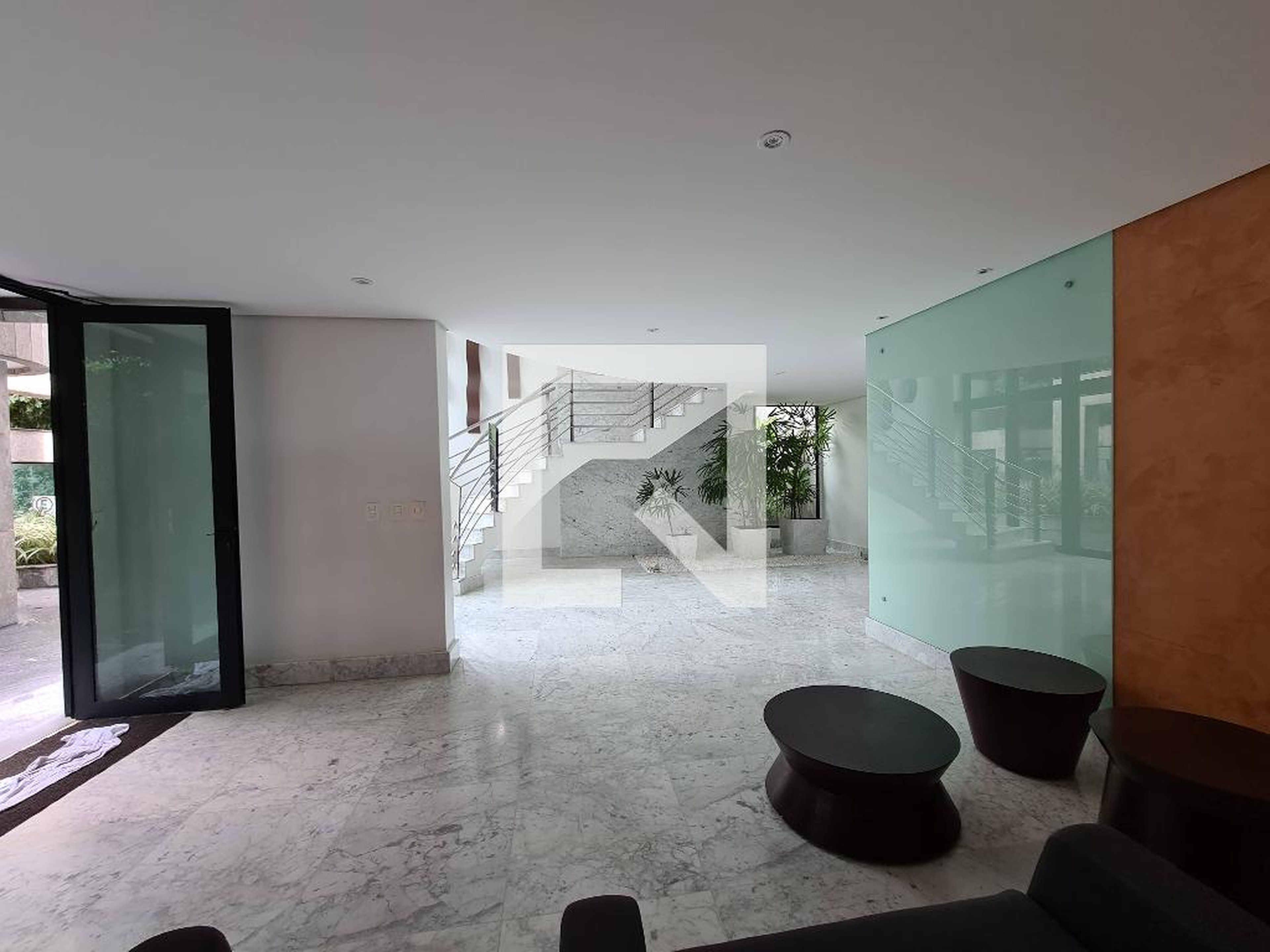 Hall Edifício Heian