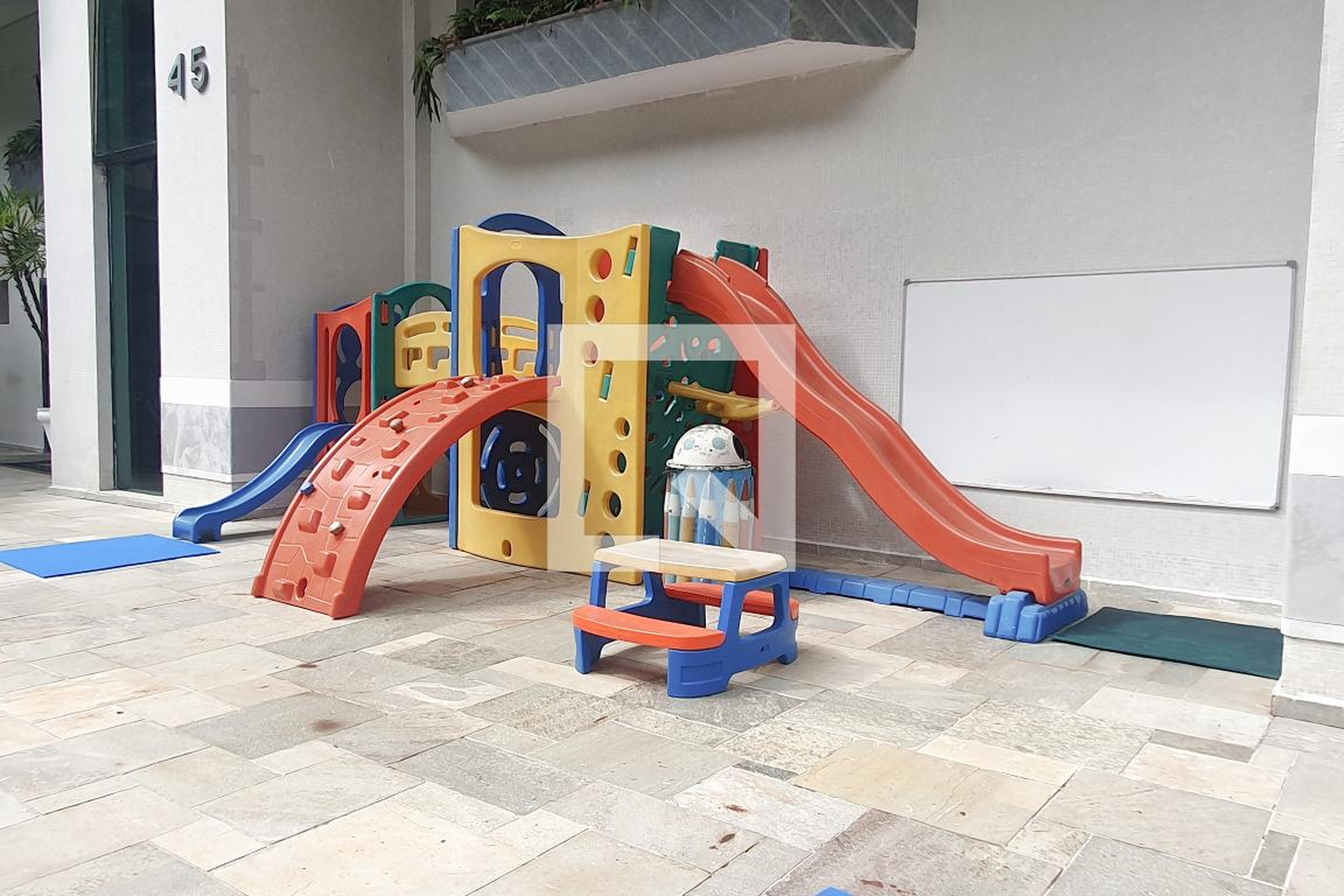 Playground - Monte Verde