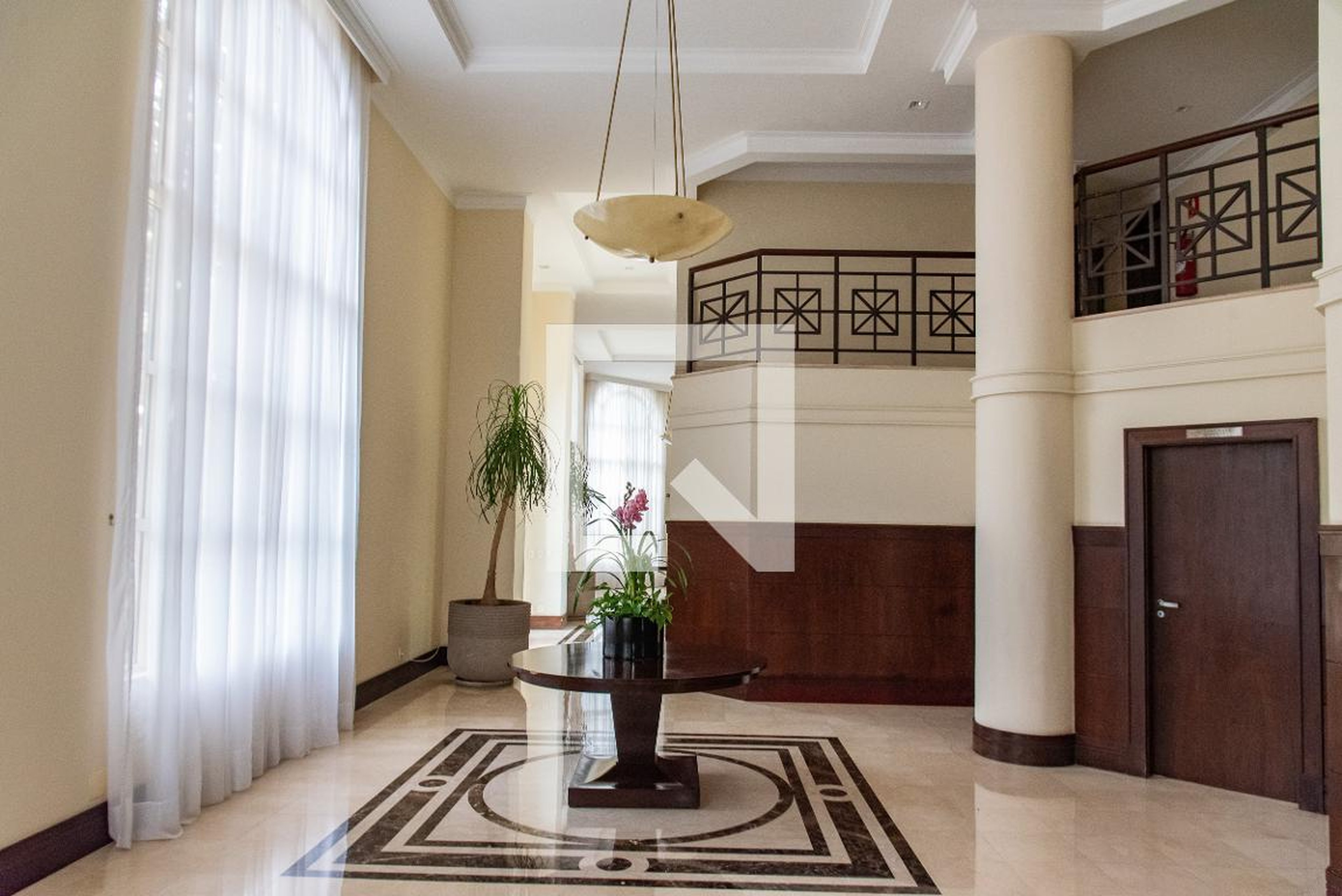 Hall de entrada - Place Tuileries