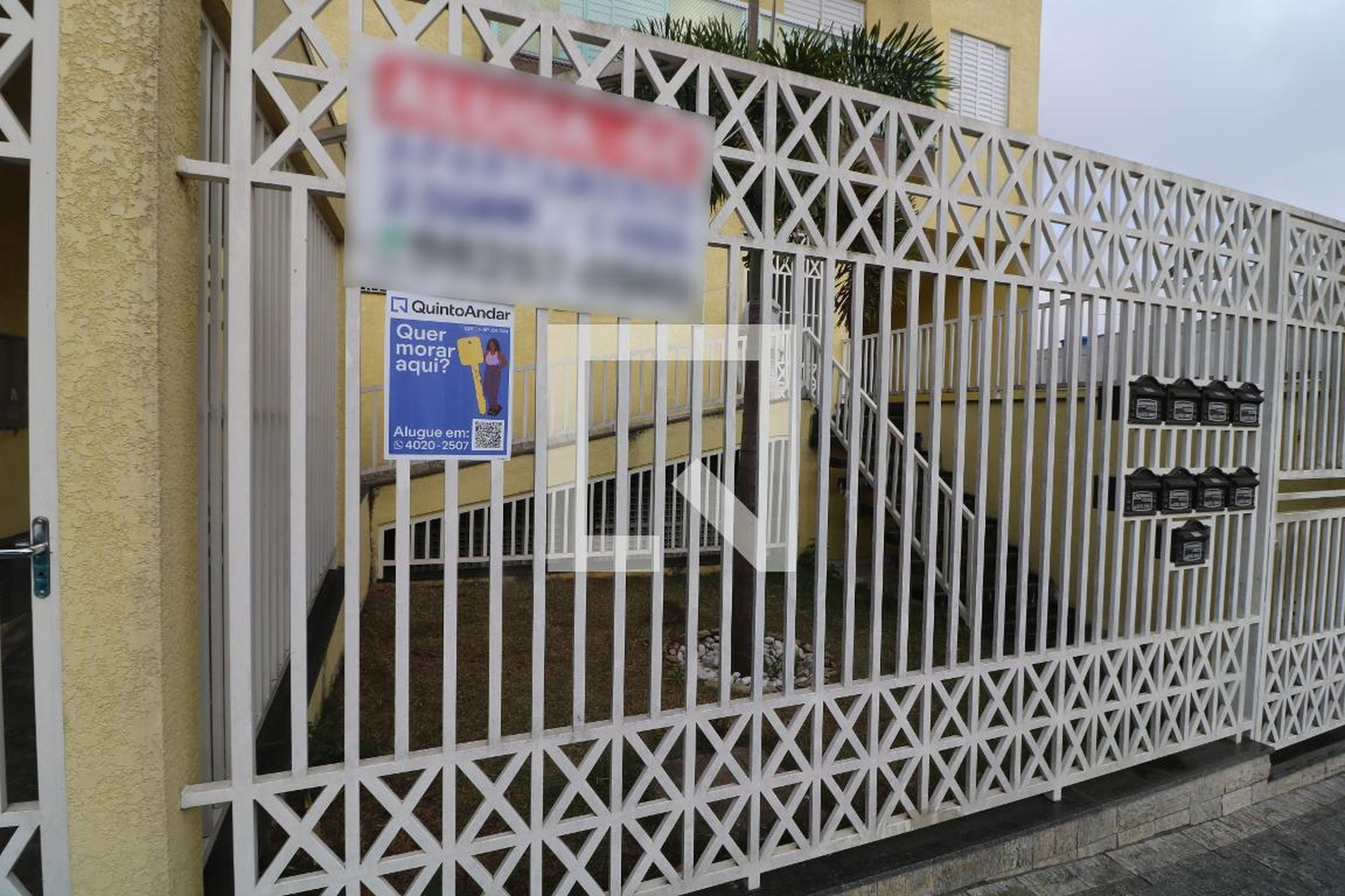 Fachada Condomínio em Rua Bento do Amaral da Silva, 271