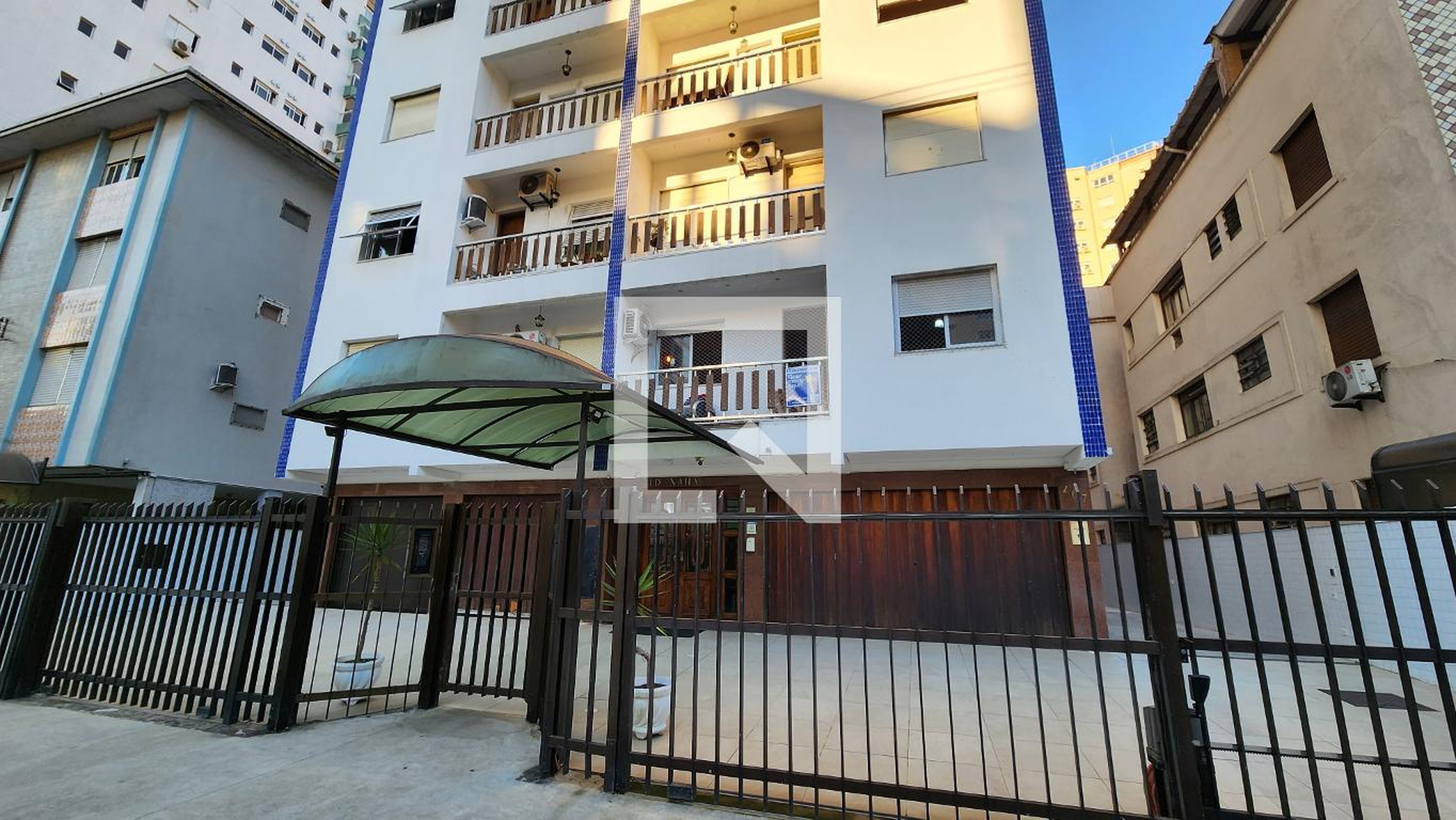 Fachada do Prédio Condomínio em Rua Oswaldo Cruz, 467