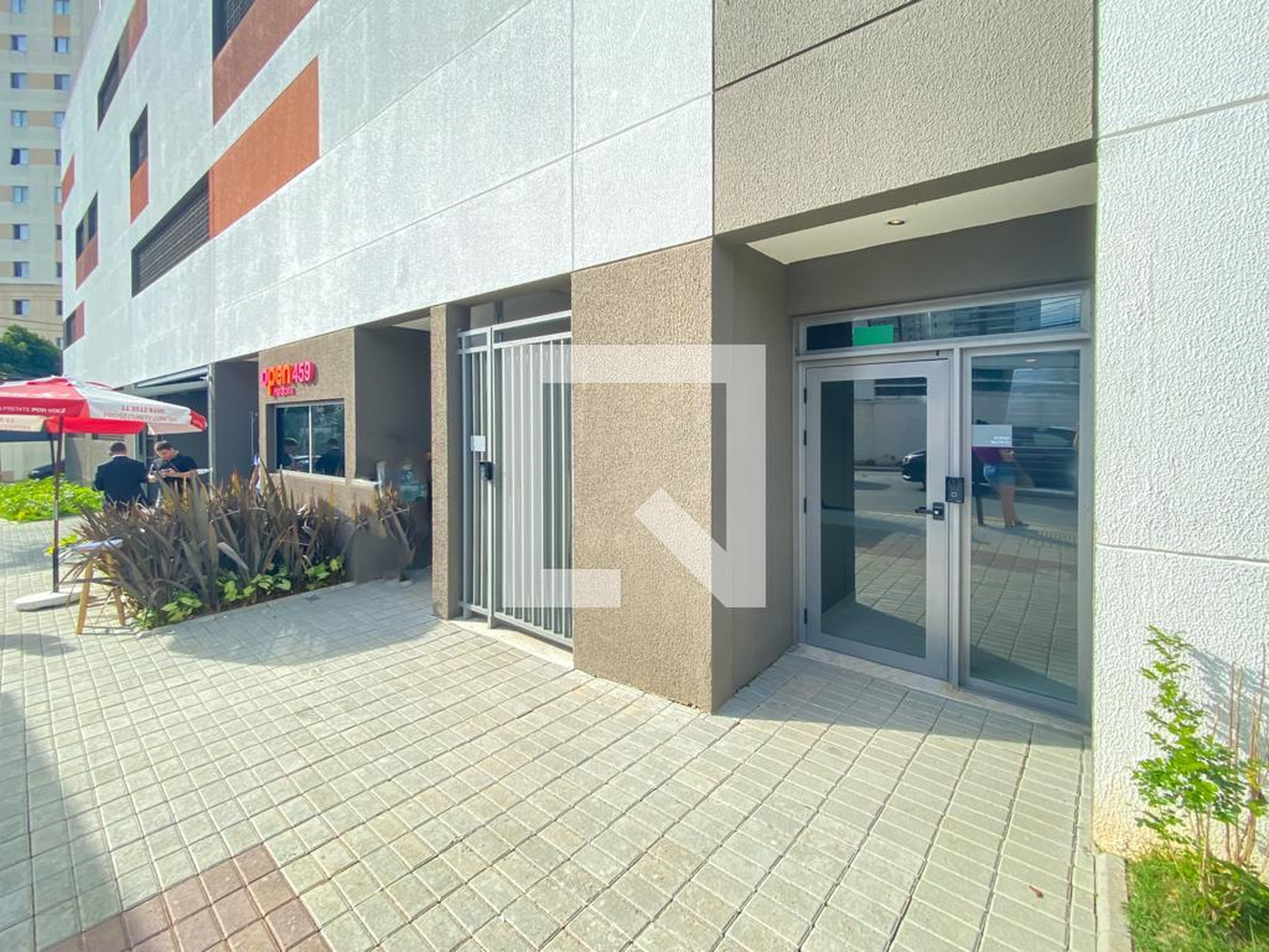 Fachada do Condomínio Condomínio em Avenida Yervant Kissajikian, 450