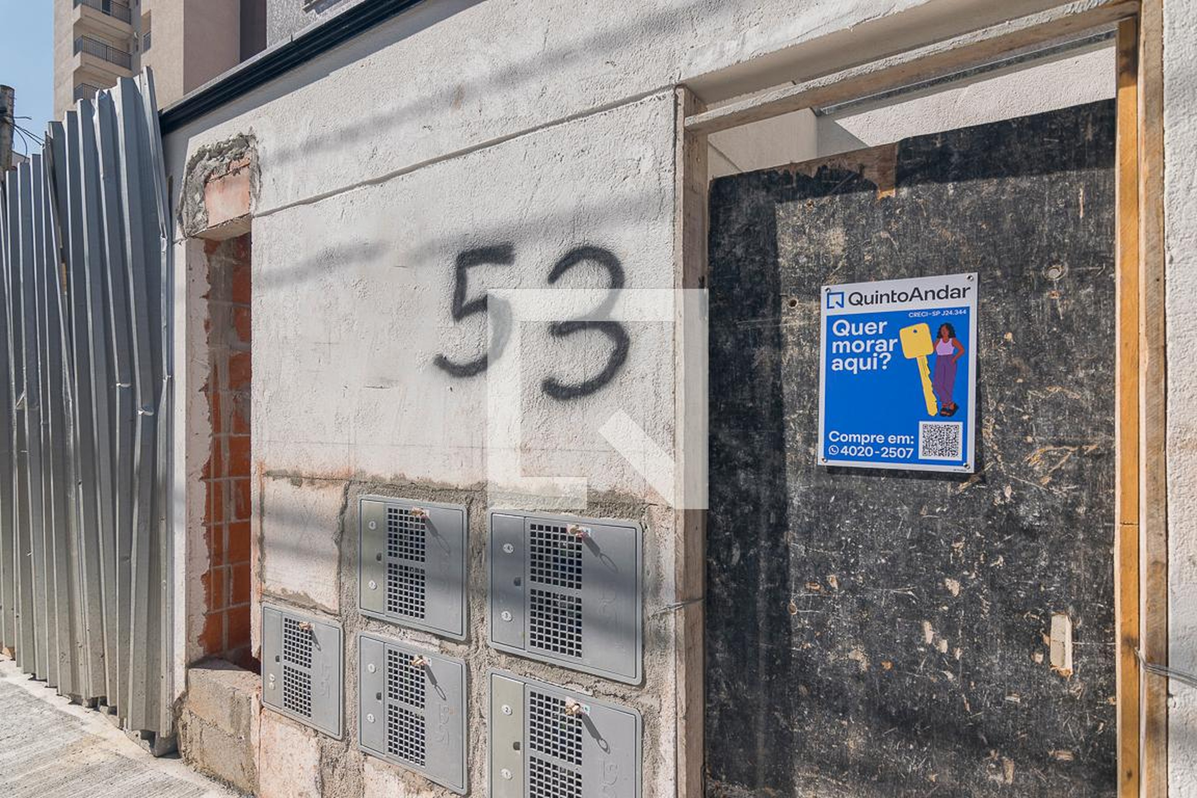 Fachada Condomínio em Rua das Jabuticabeiras, 53