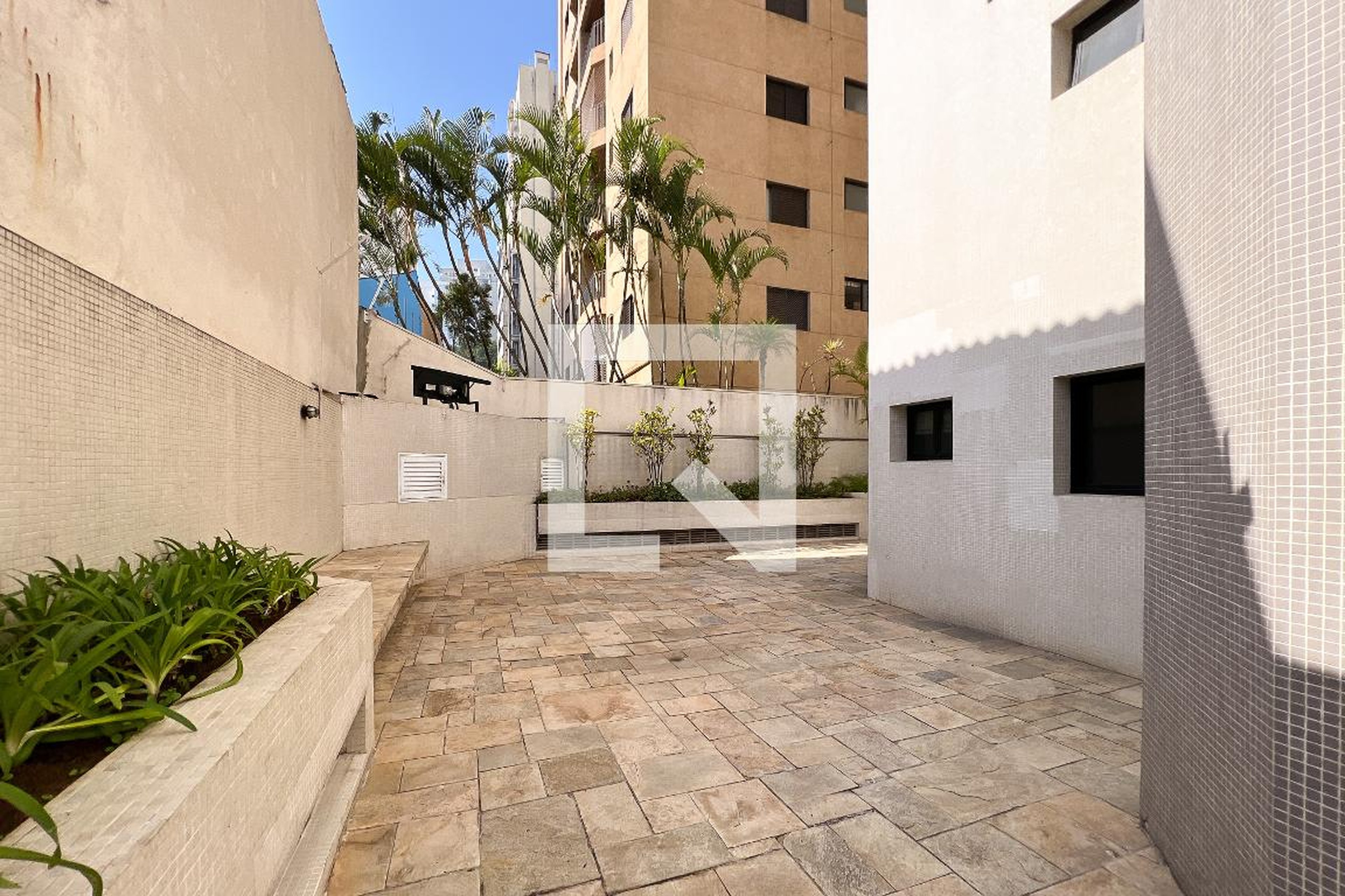 Área externa - Edifício Manuela