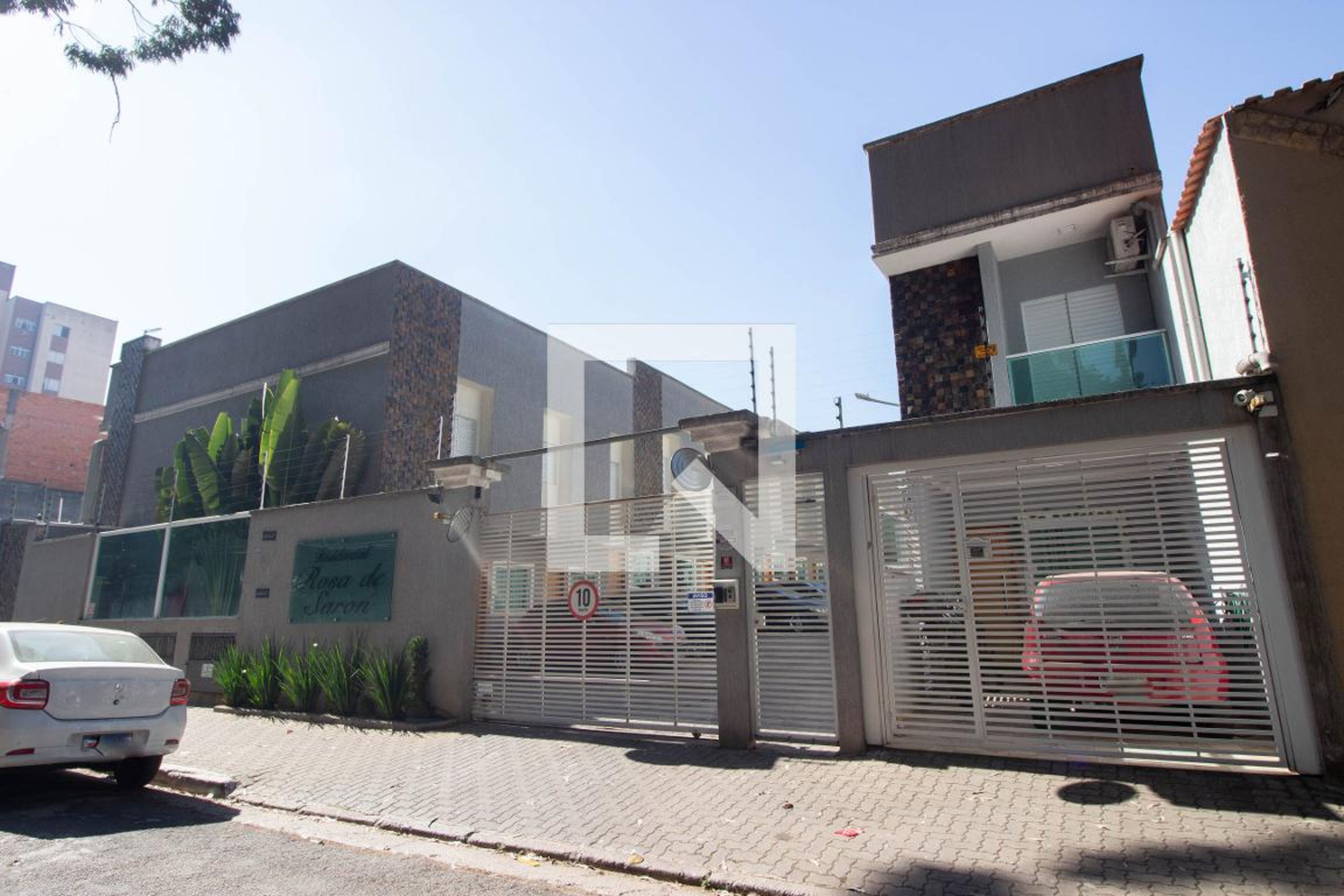 Fachada Condomínio Rosa de Saron