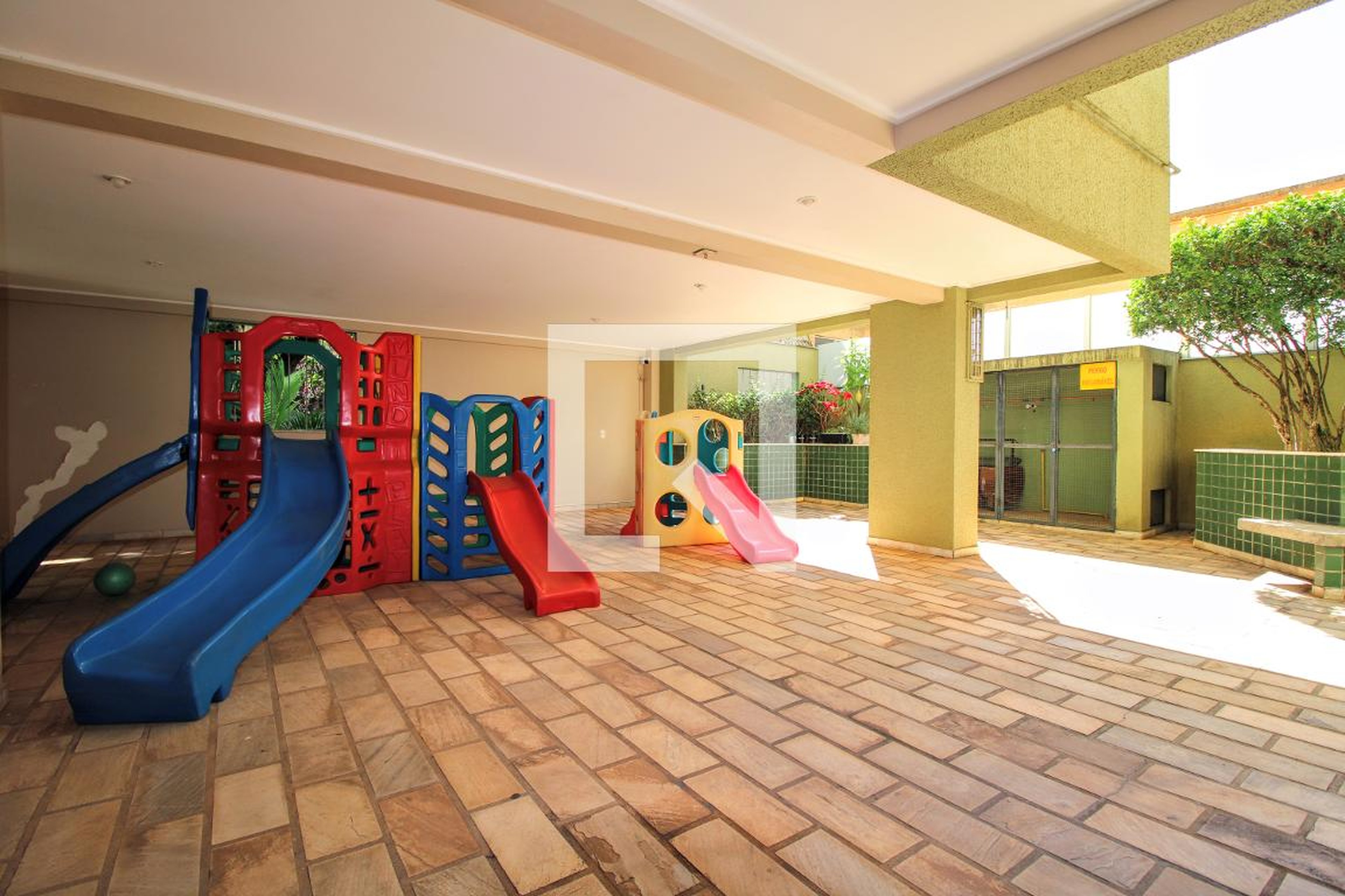 Playground - Edifício Georgia