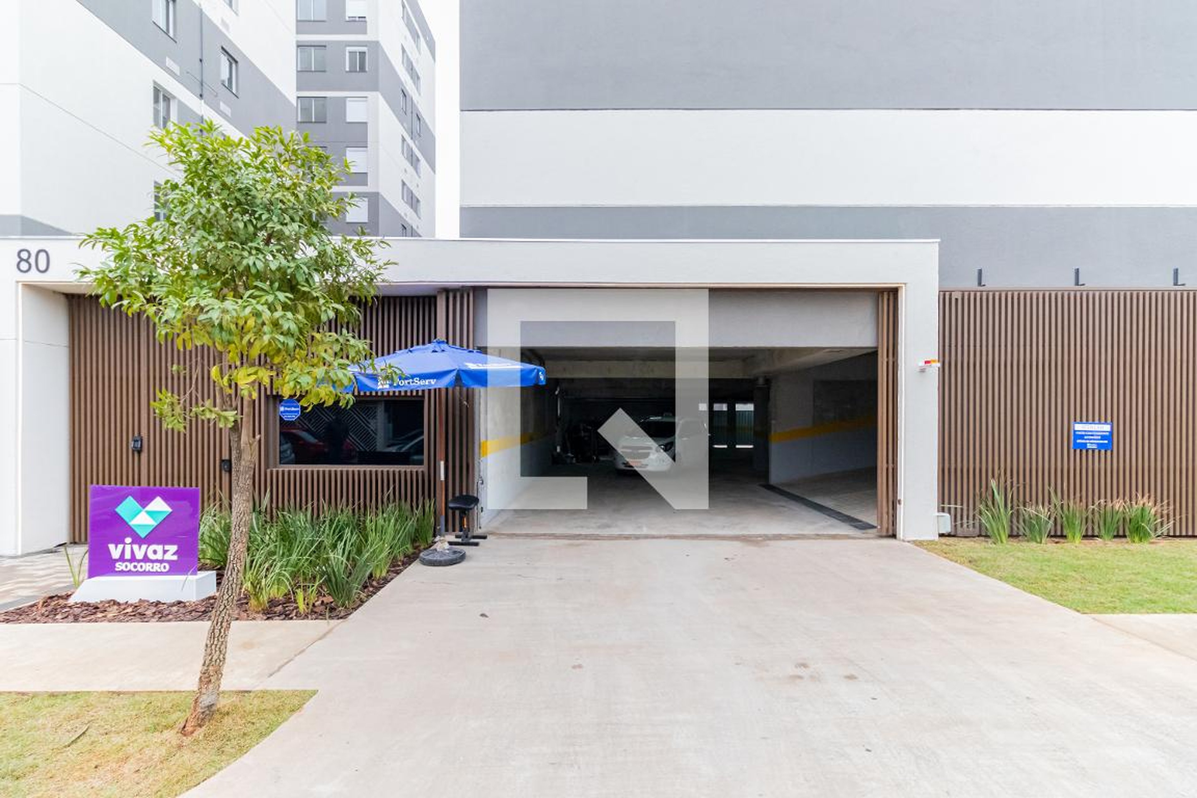 Fachada do Condomínio Condomínio em Rua Aimorés, 01