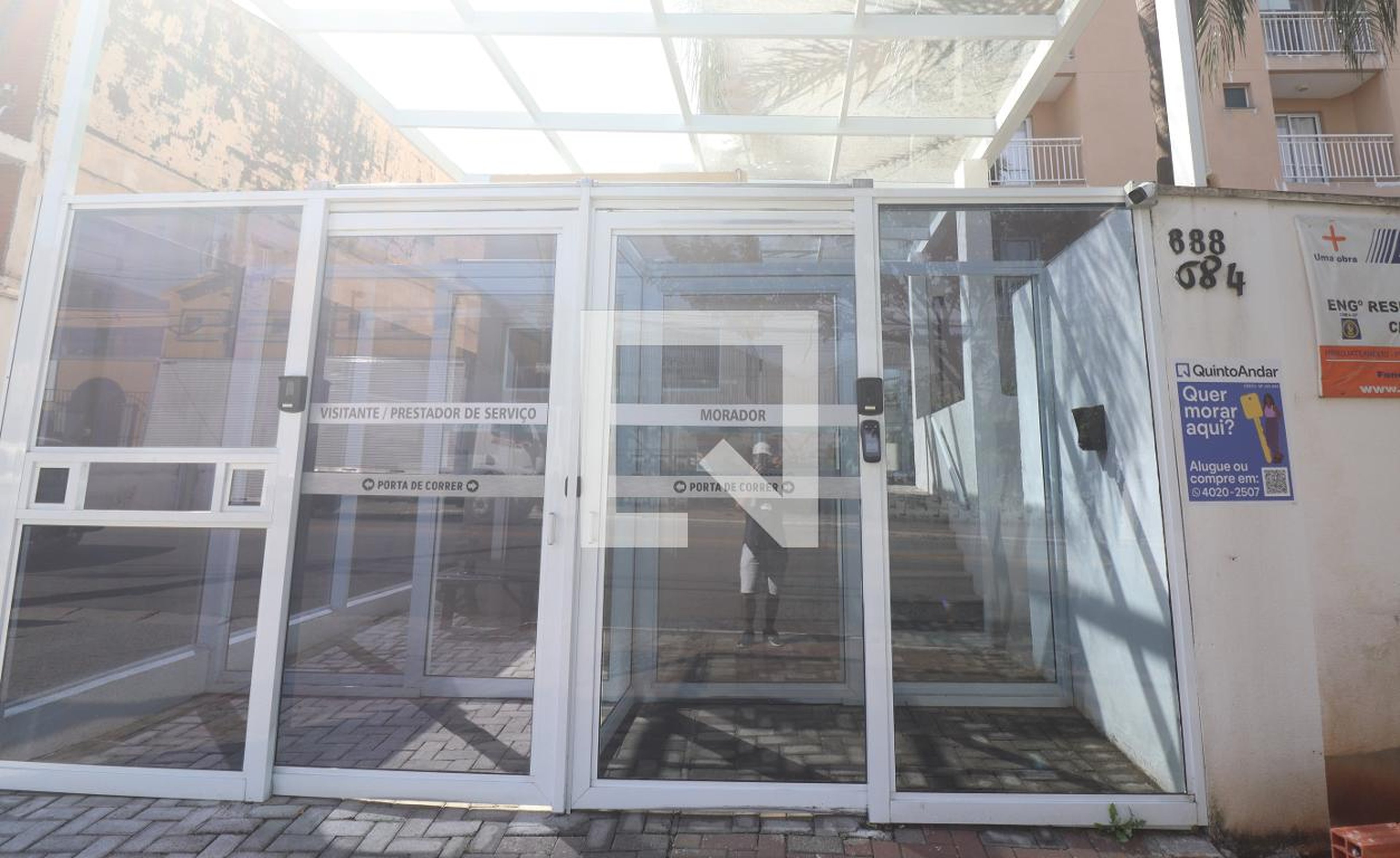 Fachada do condomínio Condomínio Villa Verdi - Celestino Bourroul