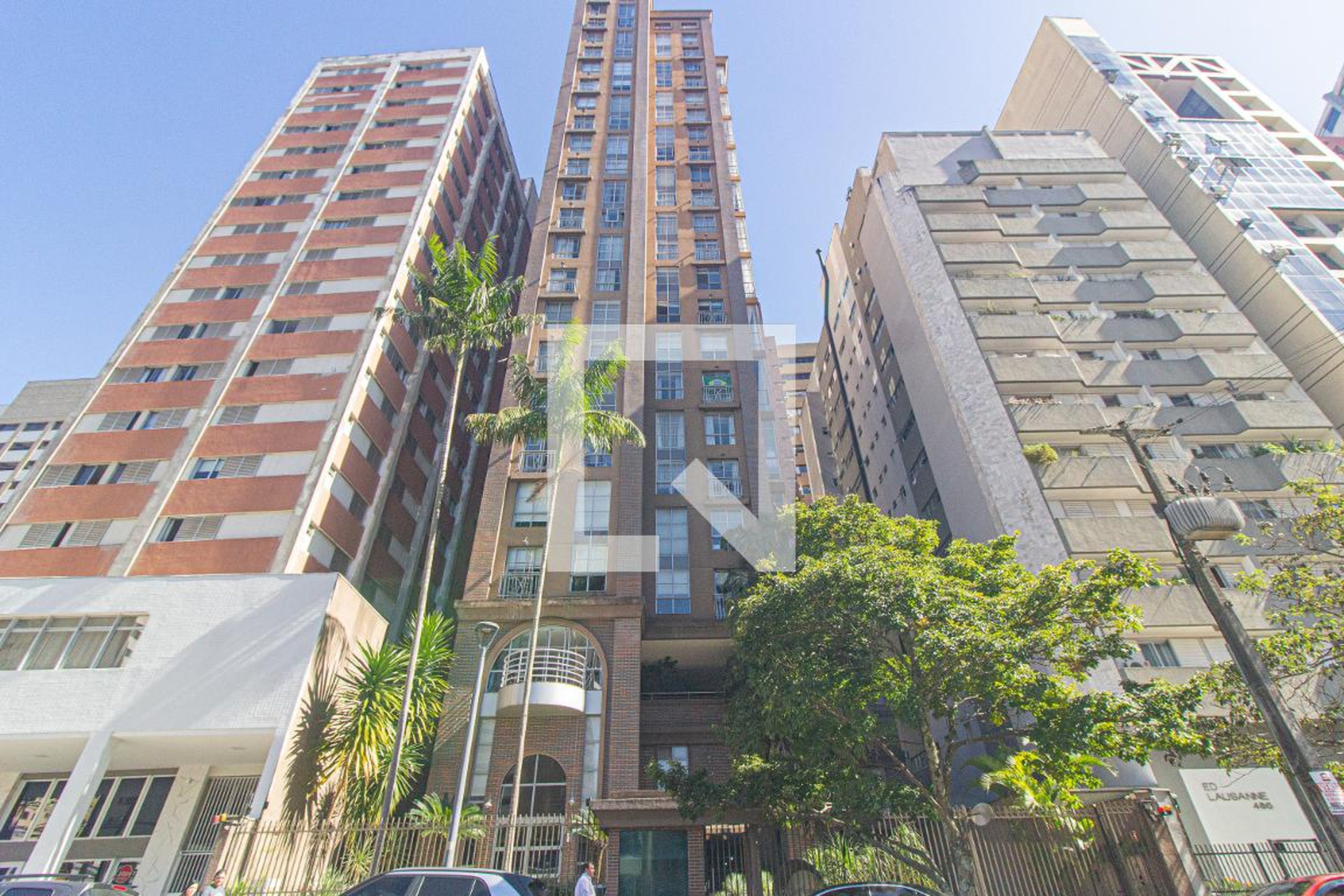 Fachada do Prédio Condomínio em Rua Buenos Aires, 492