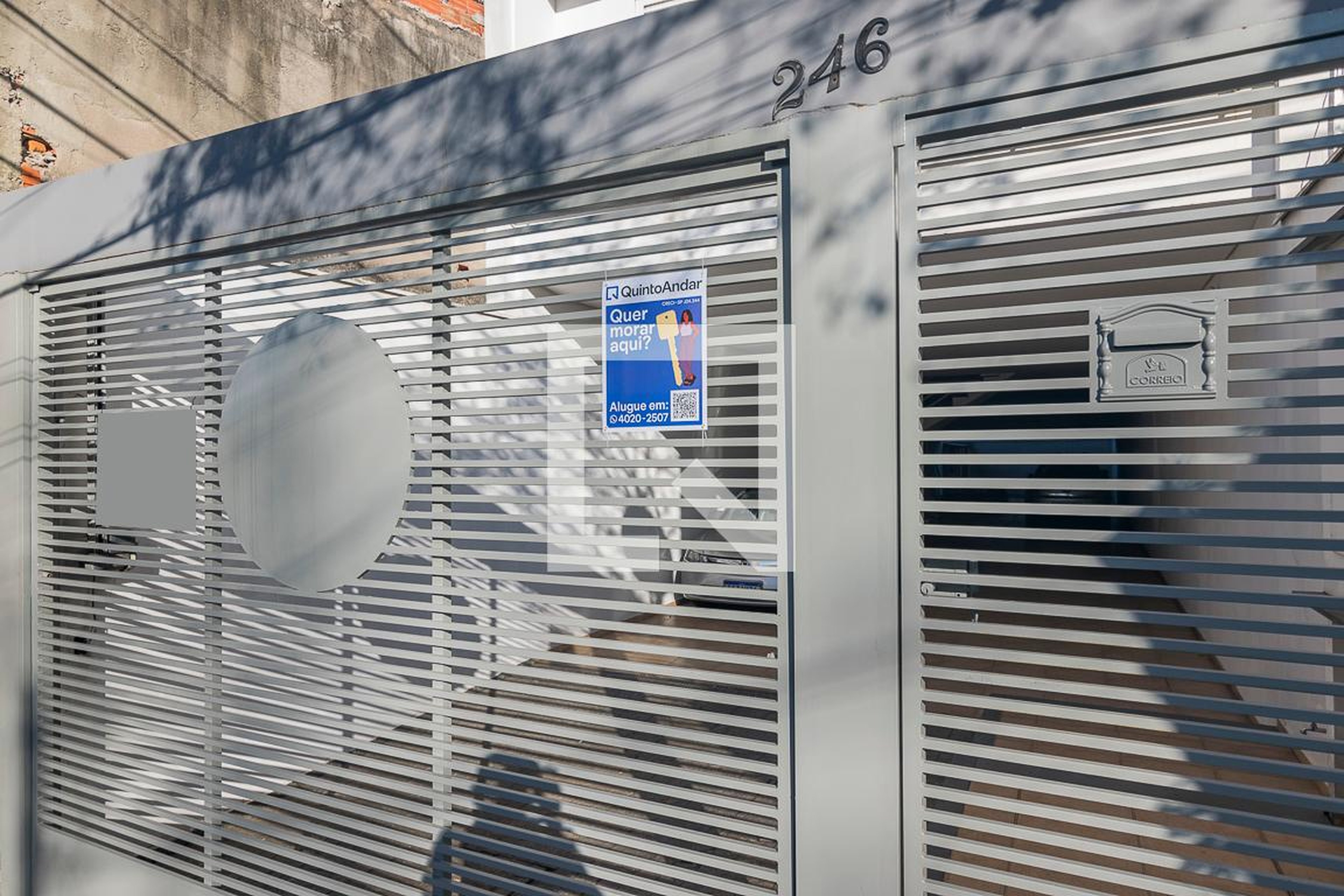 Fachada Condomínio em Rua Otávio Mangabeira, 246