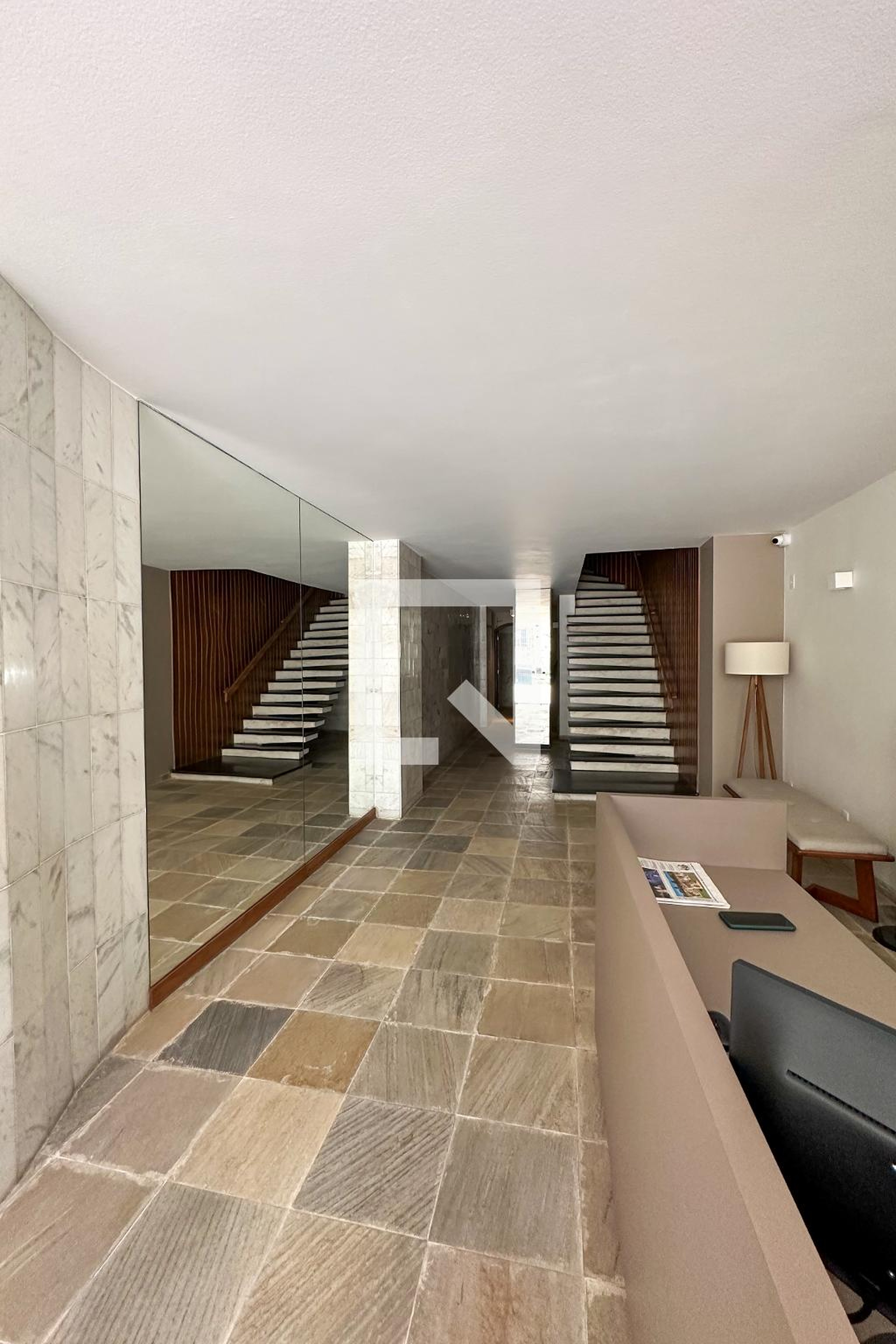 Entrada - Barata Ribeiro