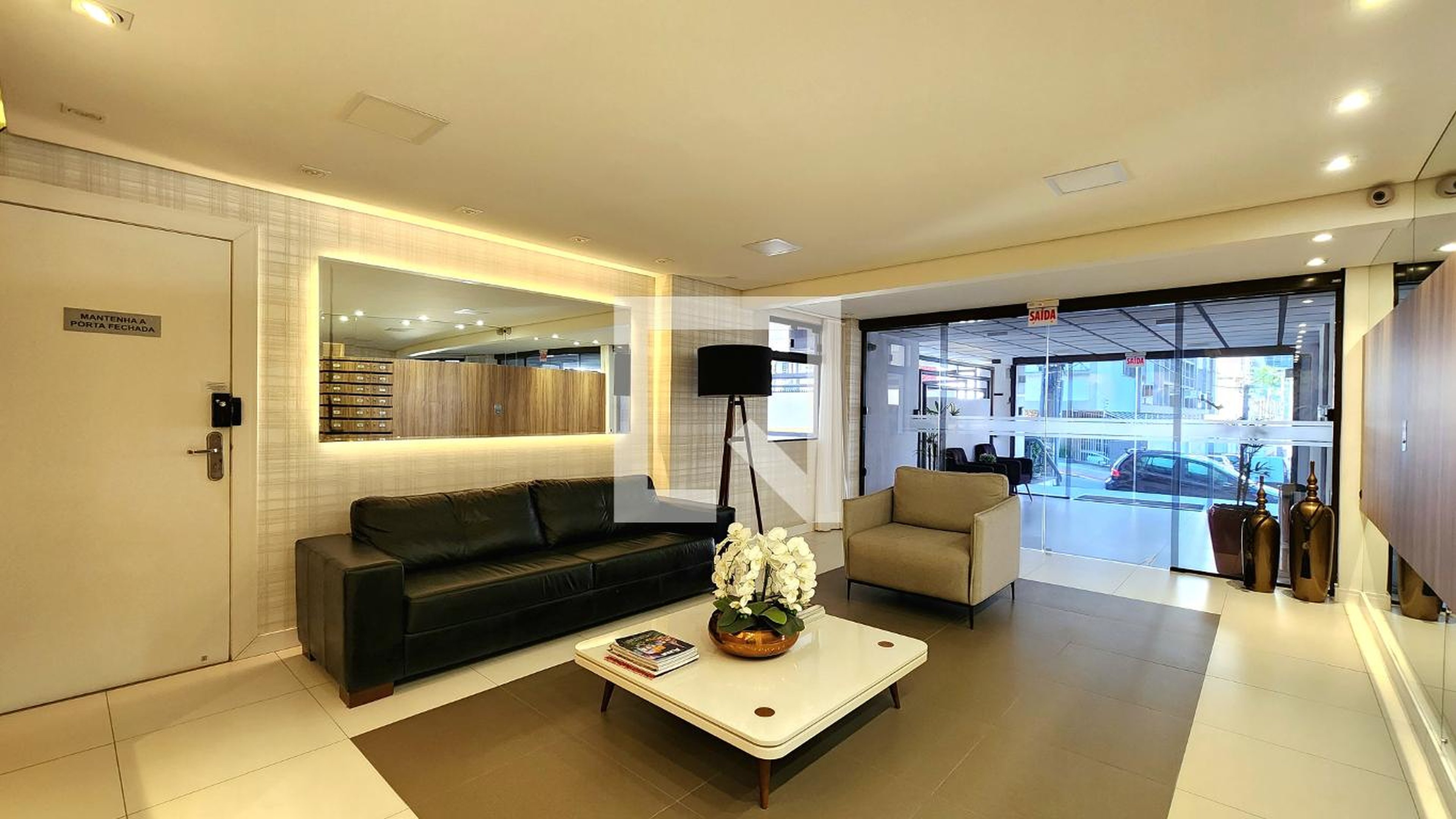 Hall de Entrada - Solar de Cadiz