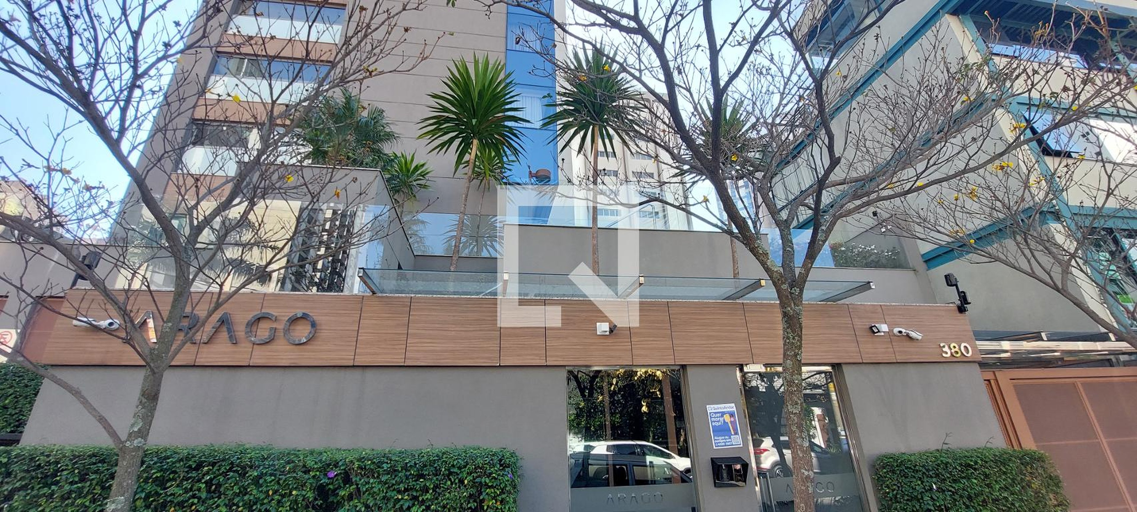 Fachada Condomínio em Rua Almirante Protógenes, 380