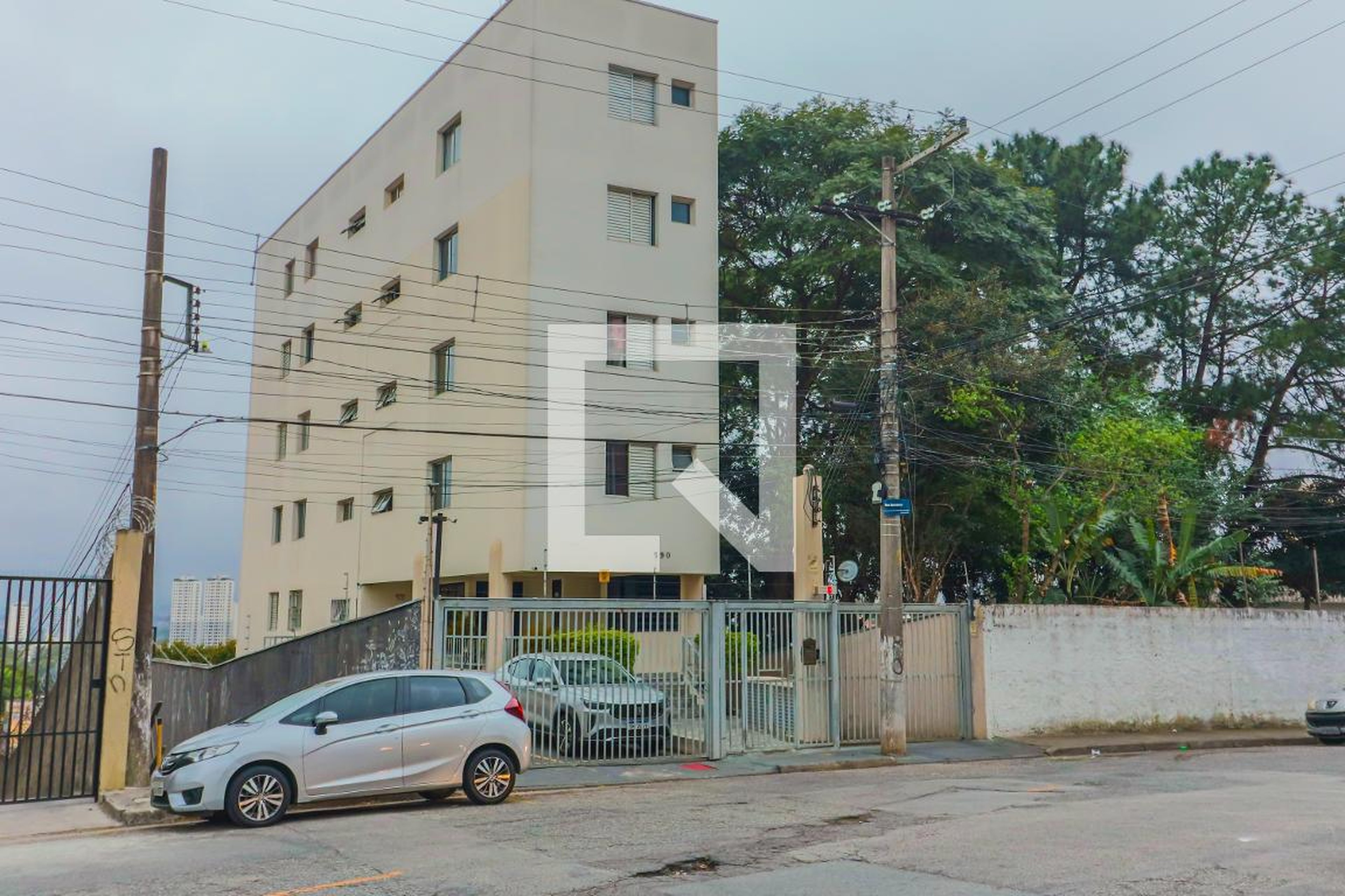 Fachada do Condomínio Condomínio Espanha