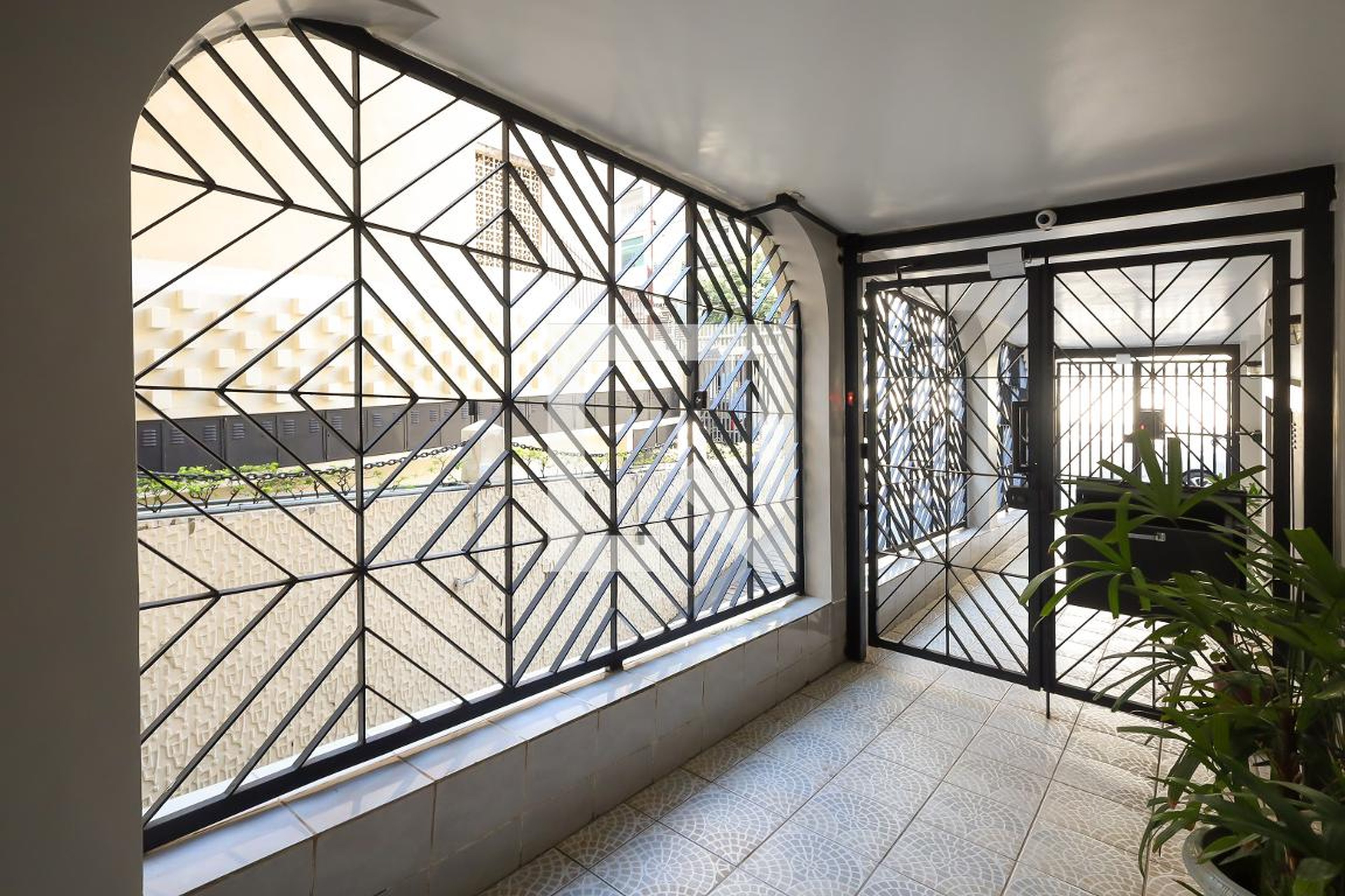 Entrada - Bandeirantes