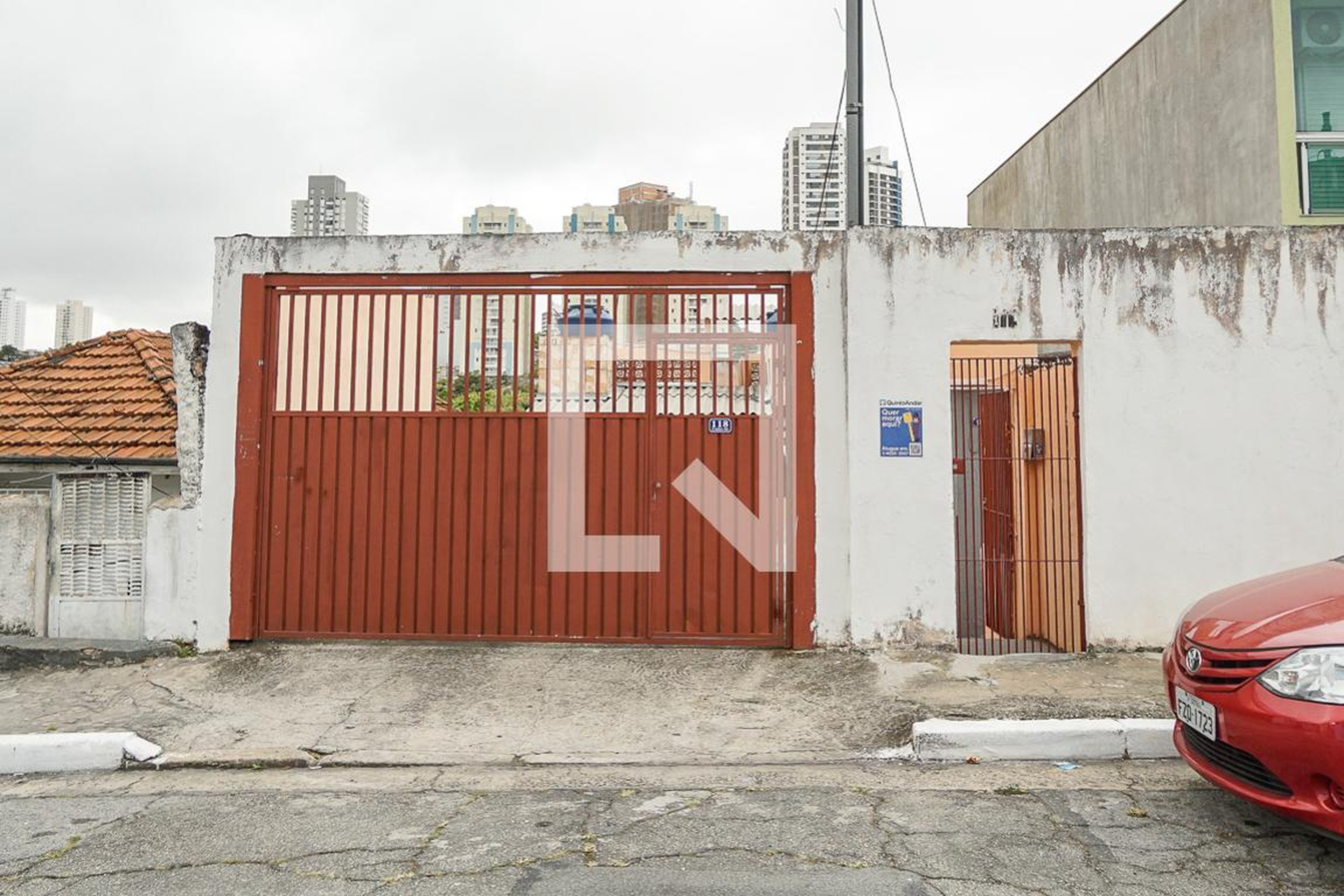 Fachada Condomínio em Rua Graciano Xavier, 118