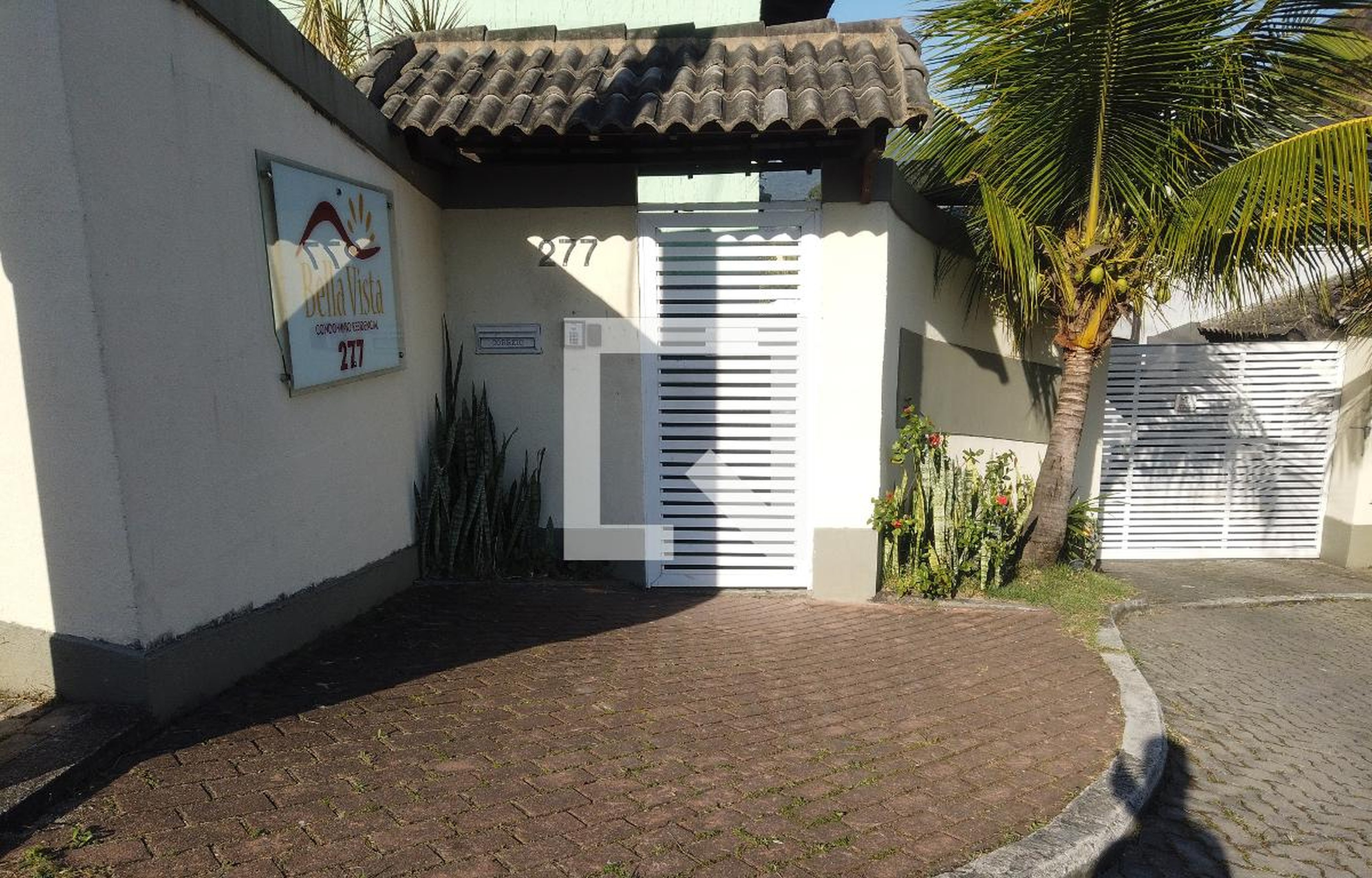 Fachada do Condomínio Condomínio Bella Vista