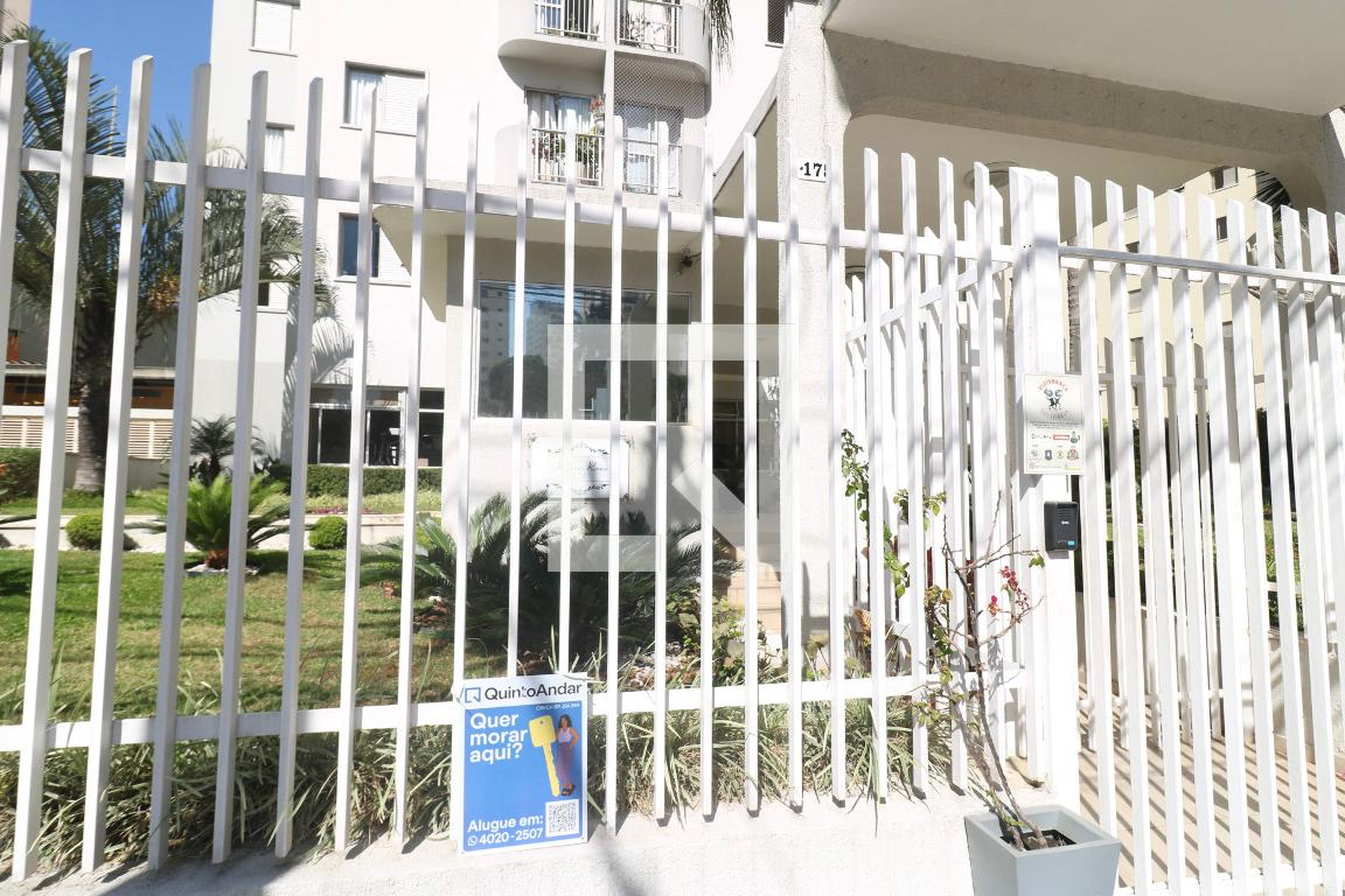 Fachada do Prédio Condomínio Mansão Roma