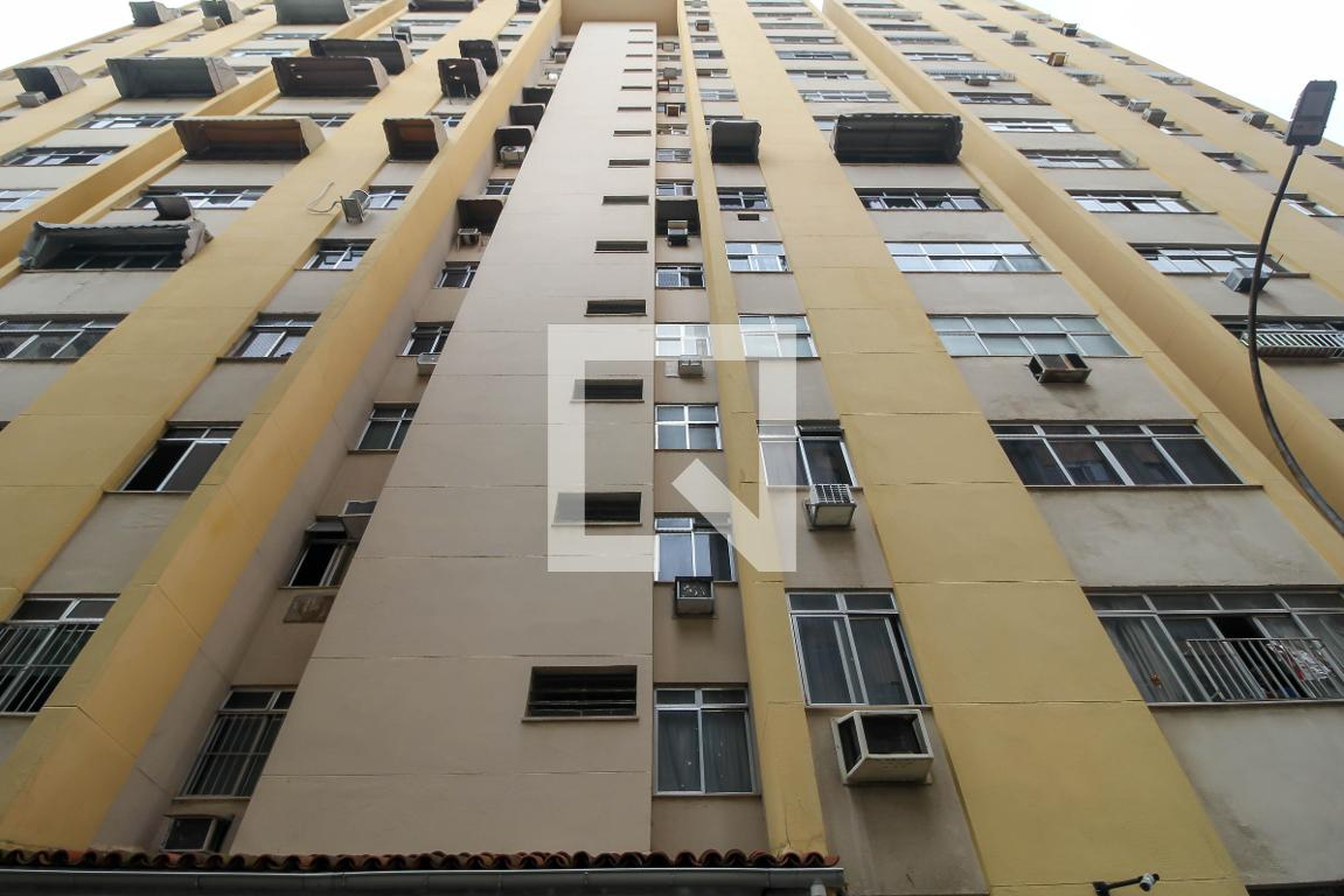 Fachada do Prédio Condomínio em Praça Radialista Manoel de Nobrega, 43