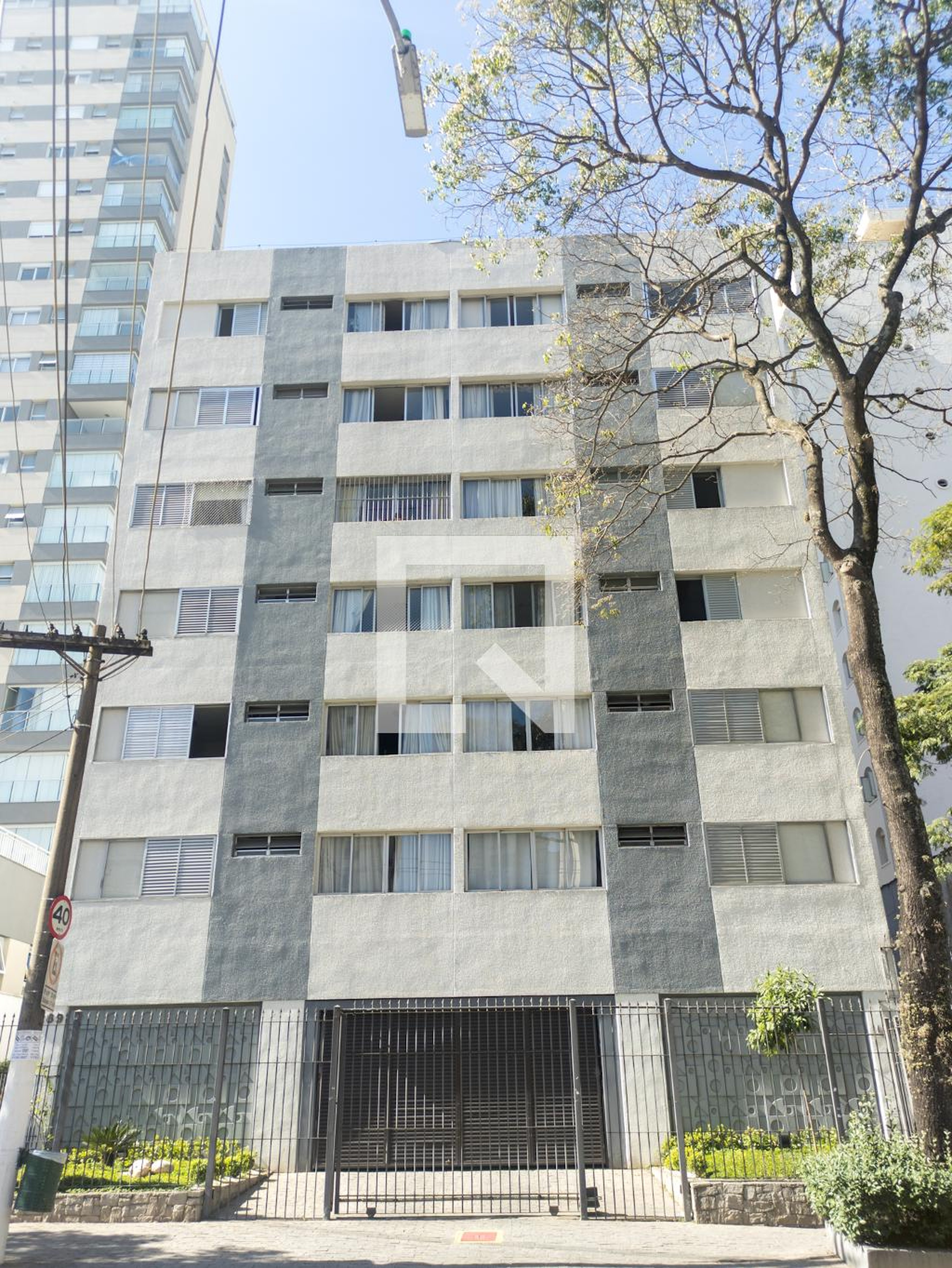 Fachada do Prédio Condomínio Nhambiquaras