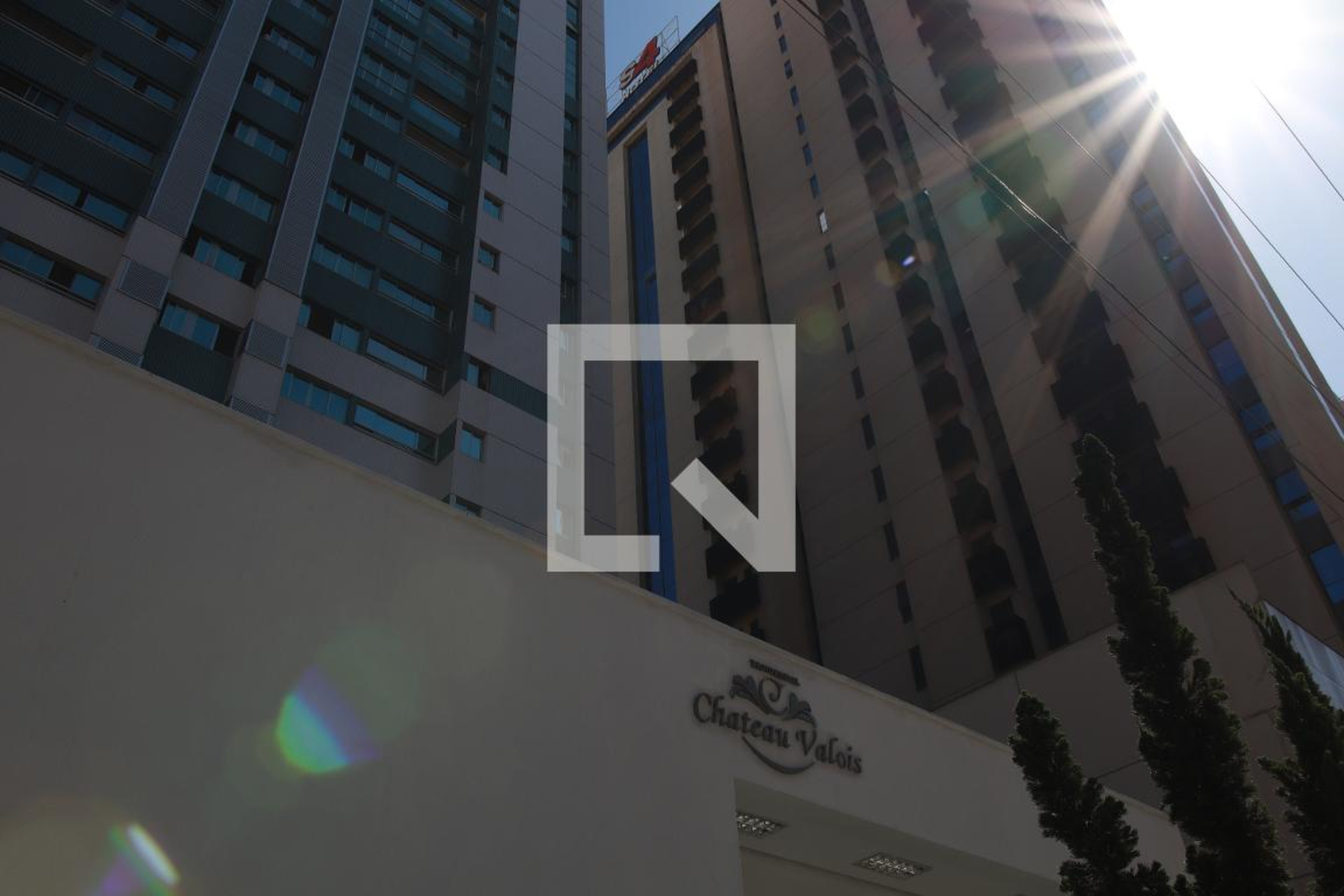 Fachada Residencial Château Valóis