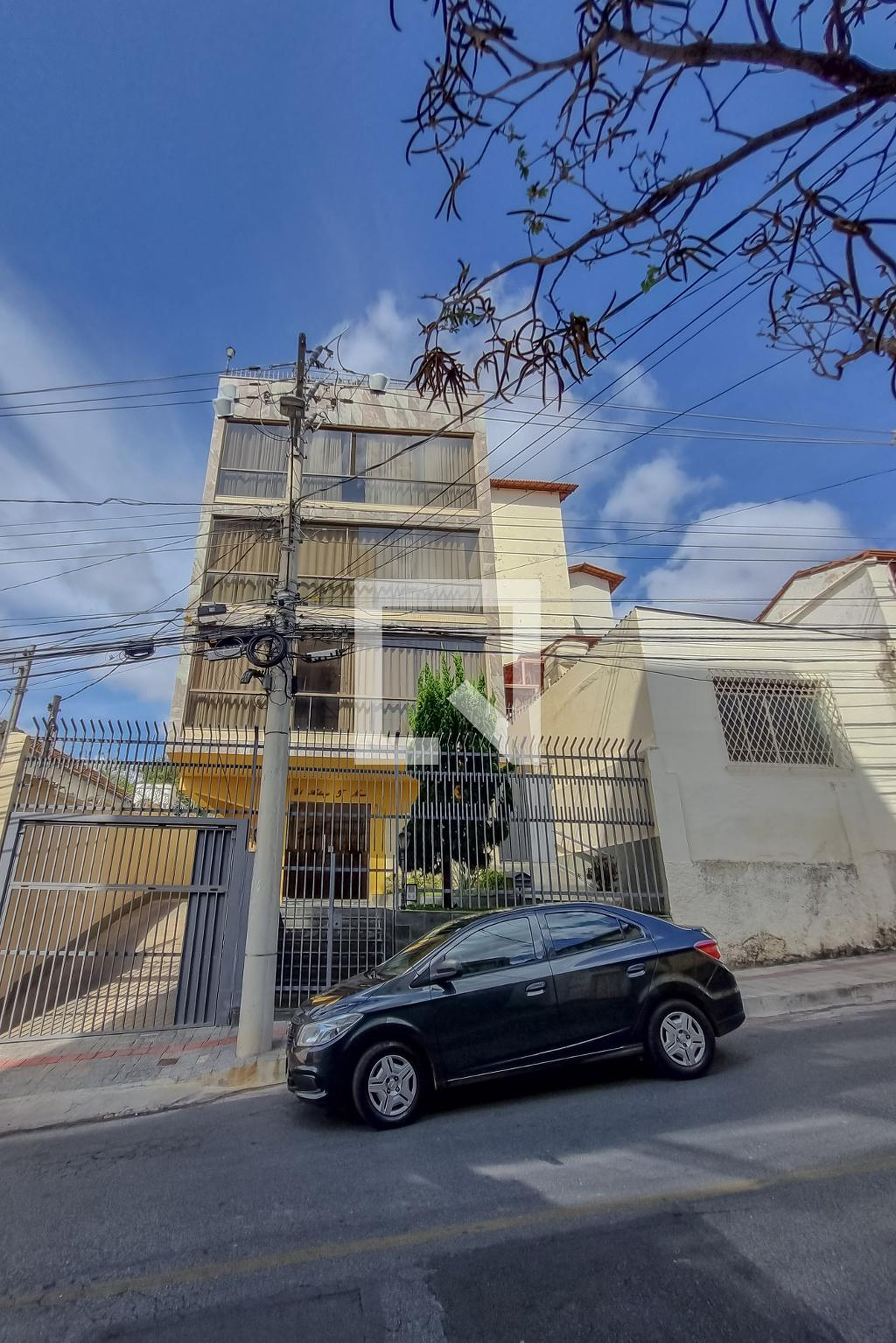 Fachada Condomínio em Rua Conde Ribeiro do Vale, 724