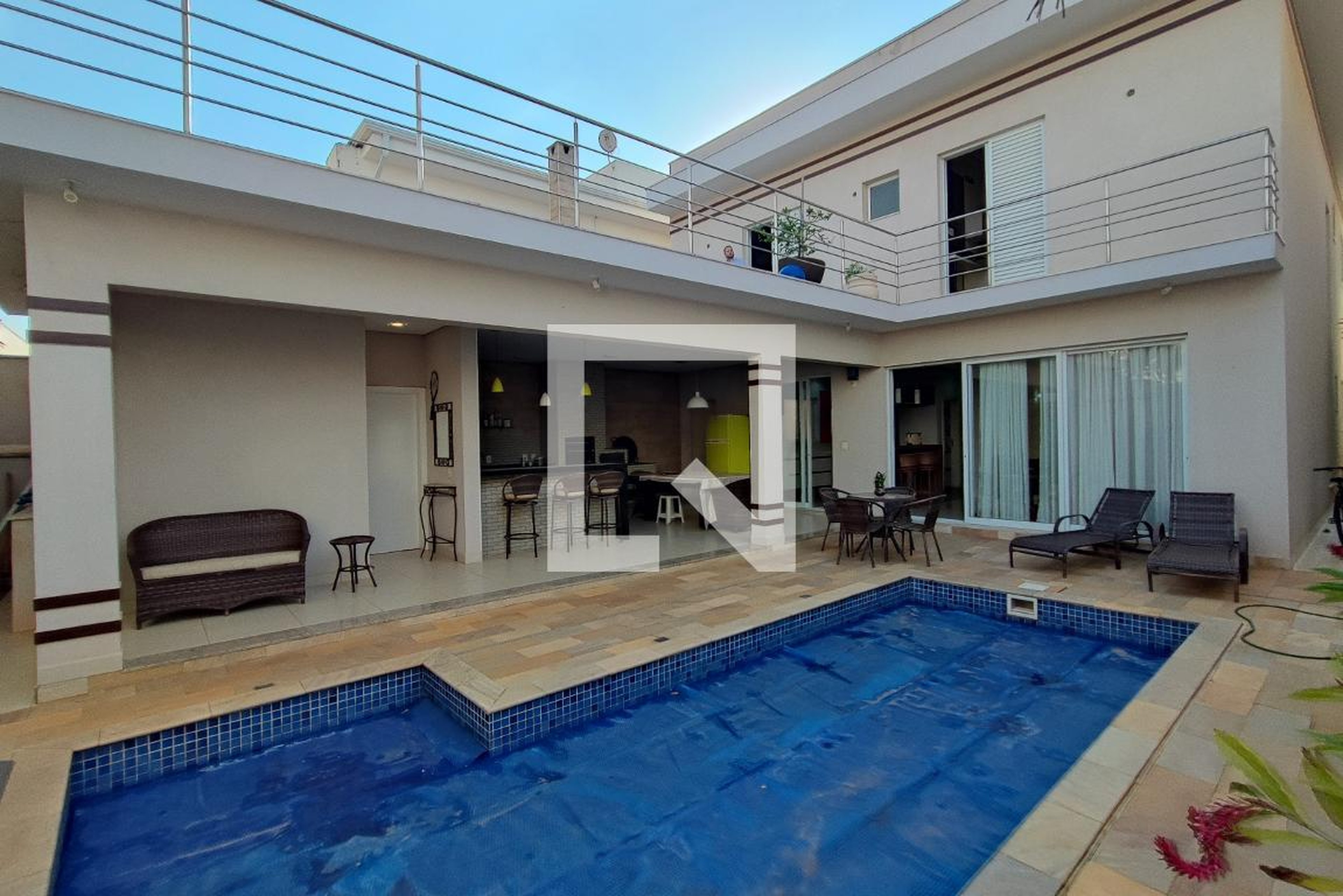 Piscina Condomínio em Rua Carlos Tontoli, 46