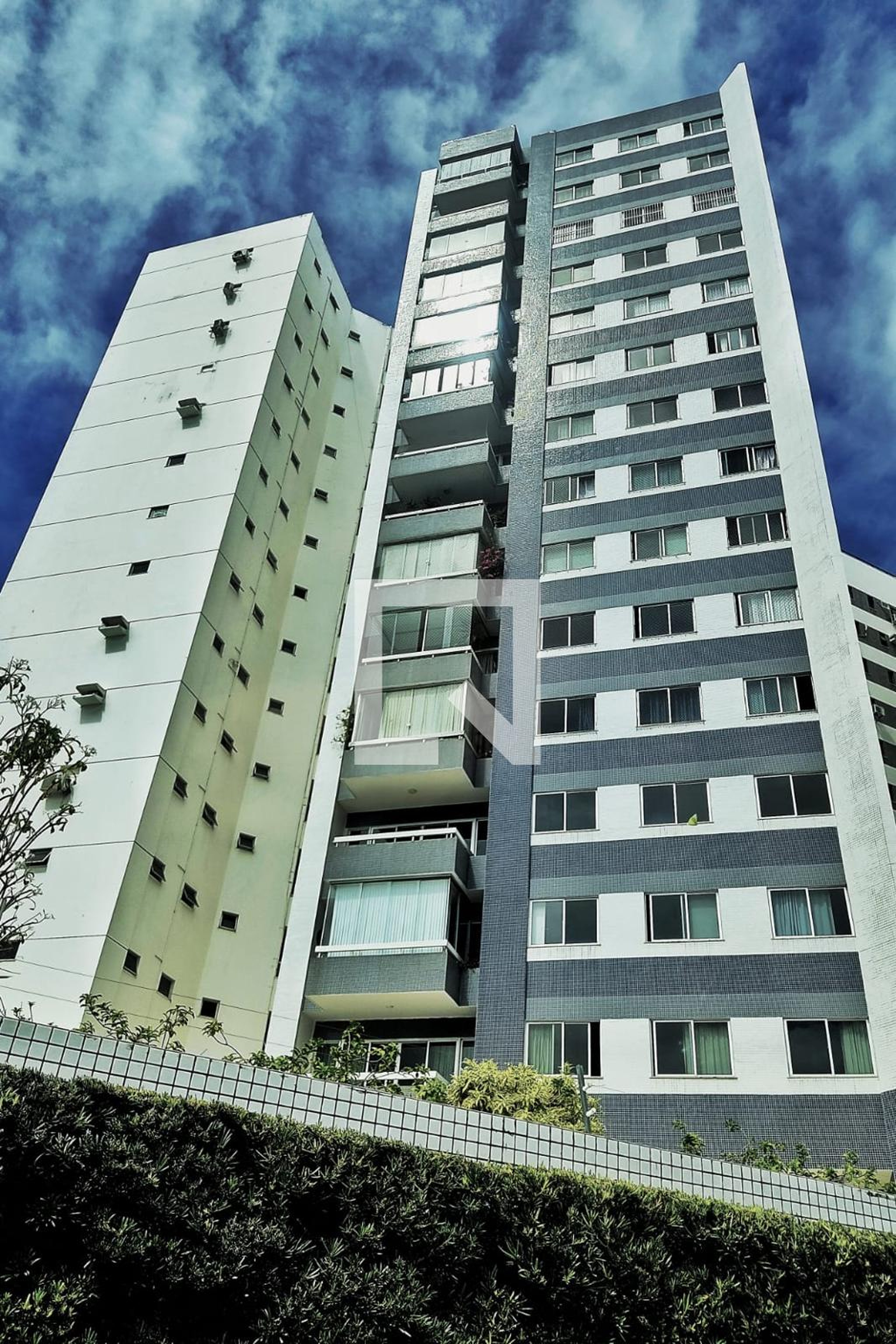 Fachada do Condomínio Edifício Mansão Flamartino