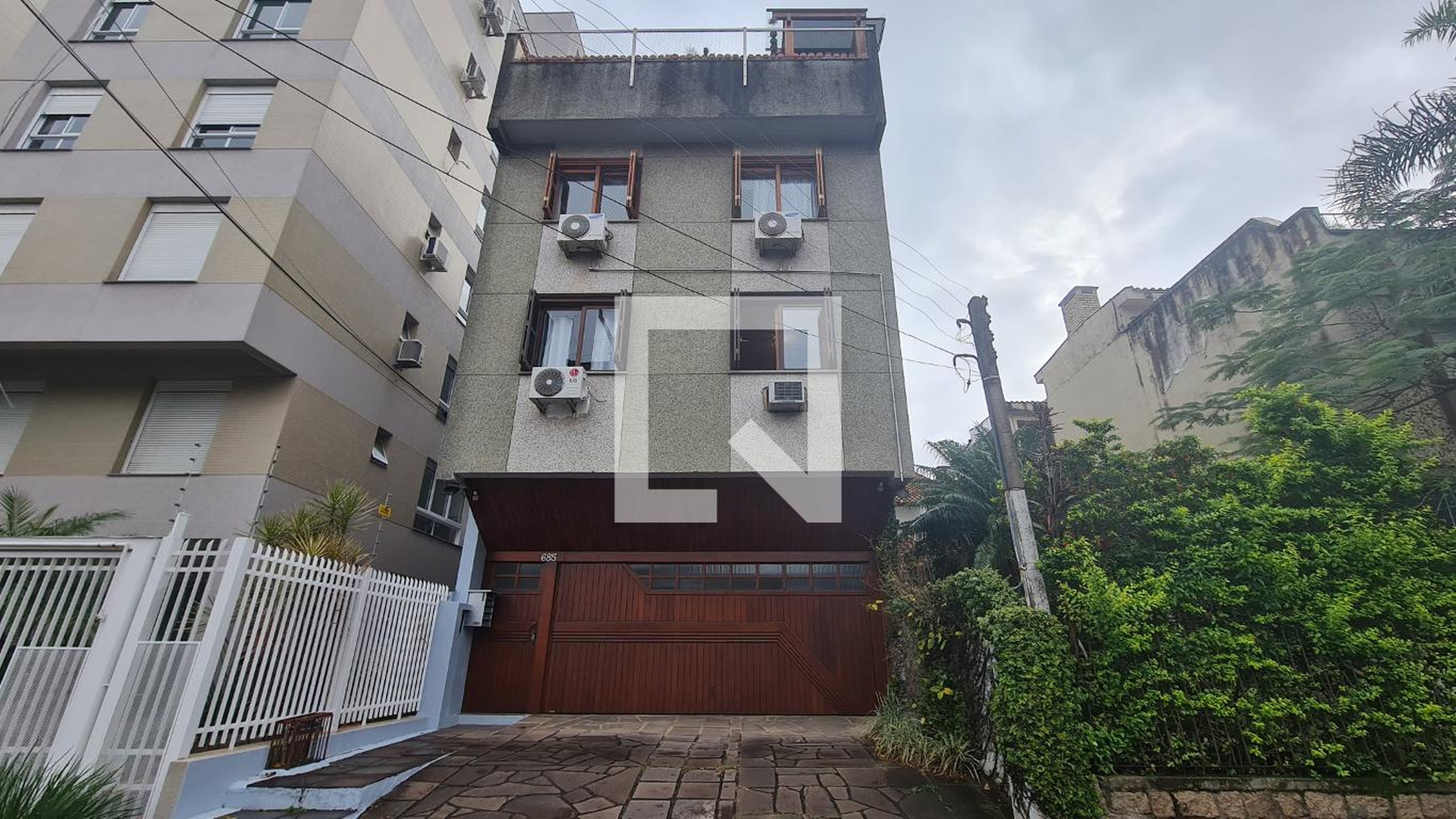 Fachada do Prédio Condomínio em Rua Coronel Feijó, 685