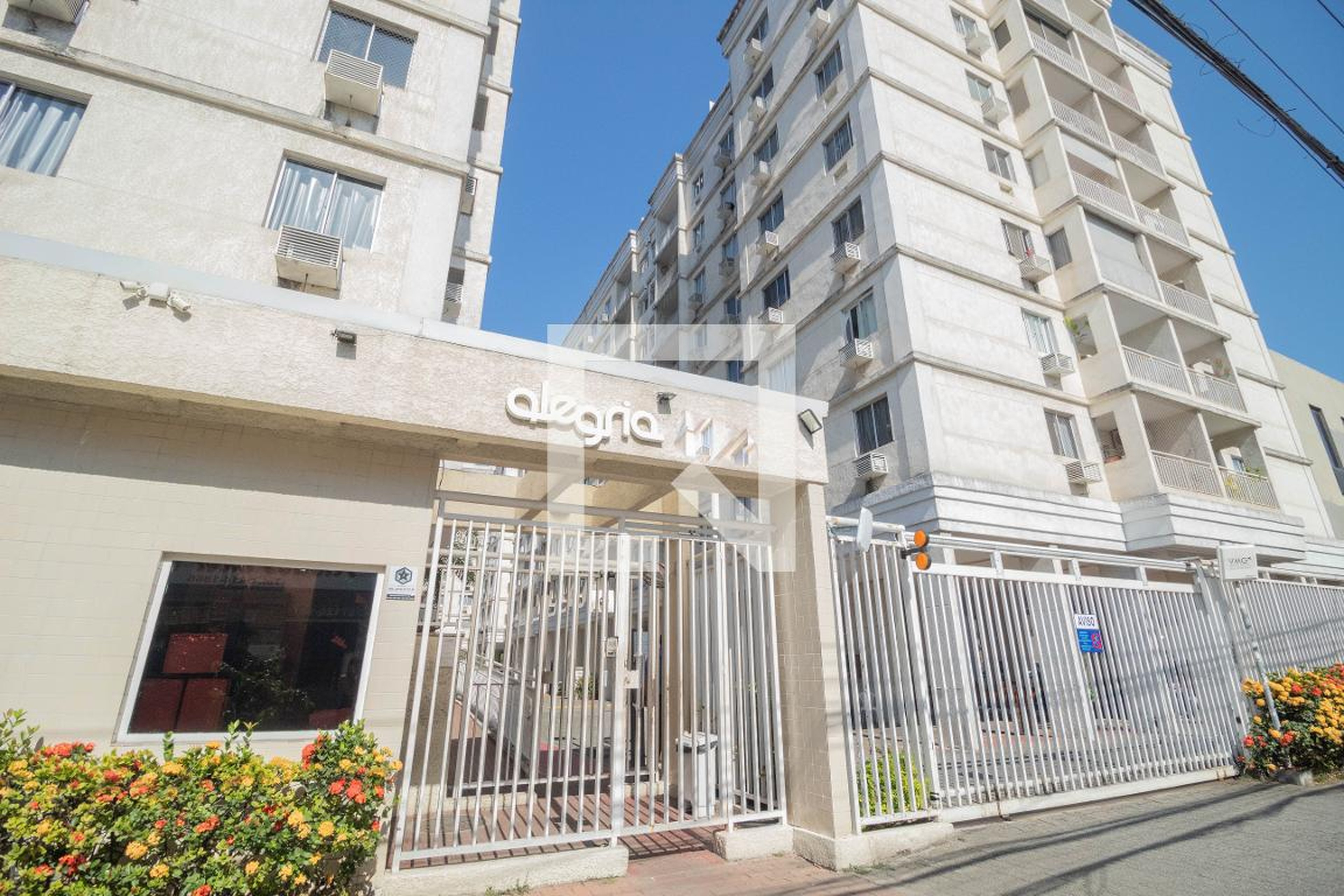 Fachada Condomínio em Estrada do Tindiba, 165