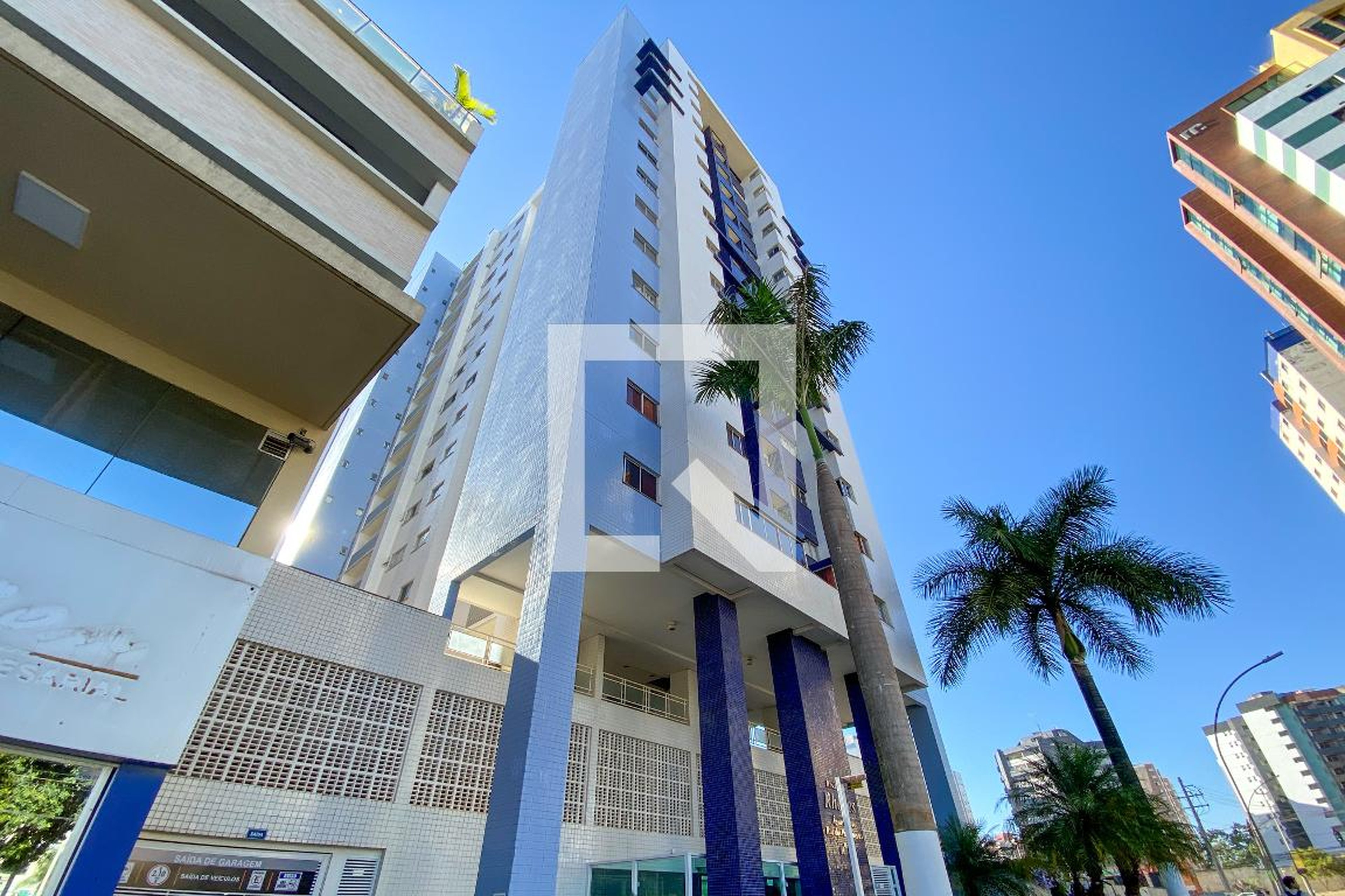 Fachada Residencial Rhodes