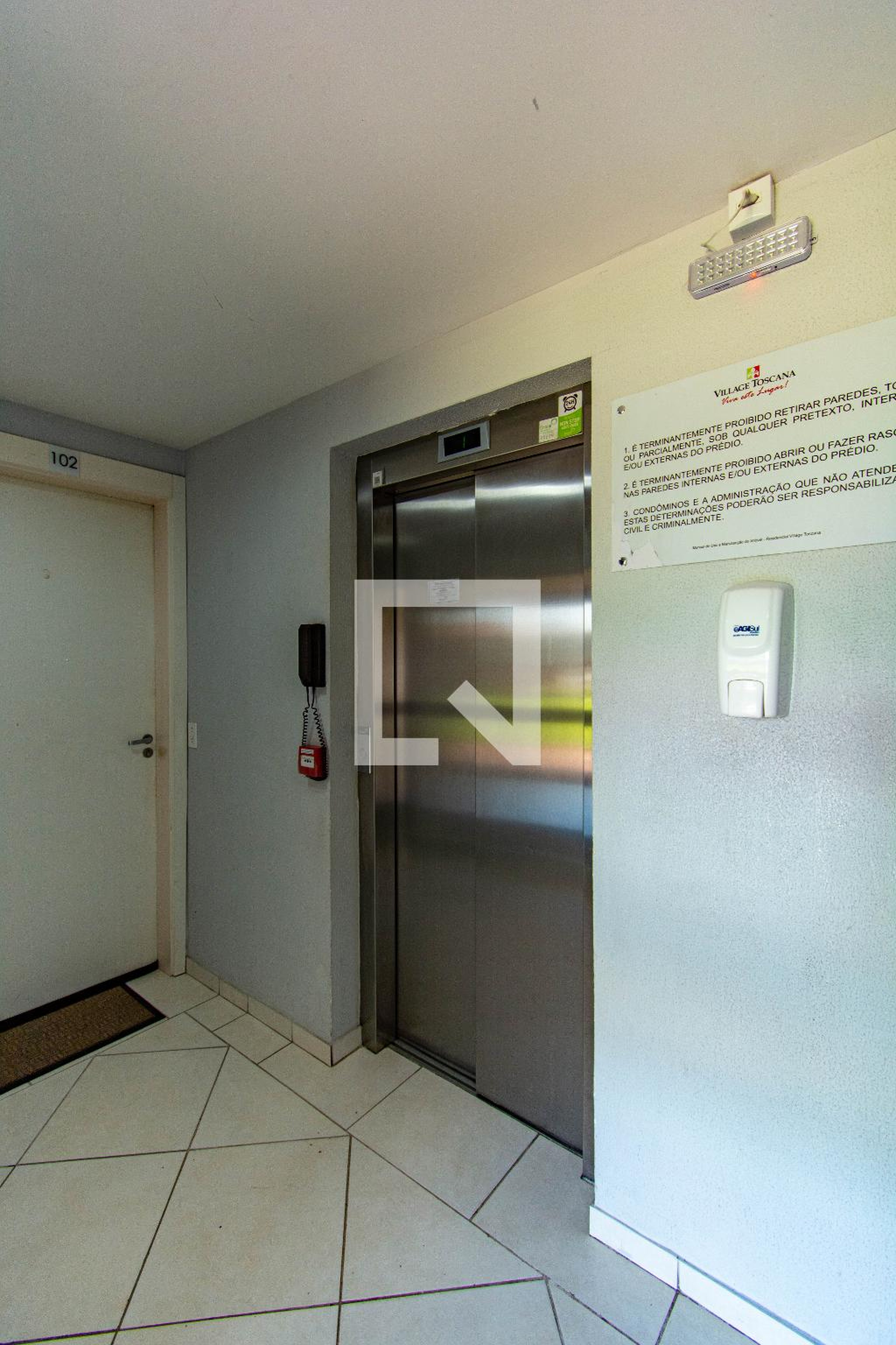 Elevador - Village Toscana