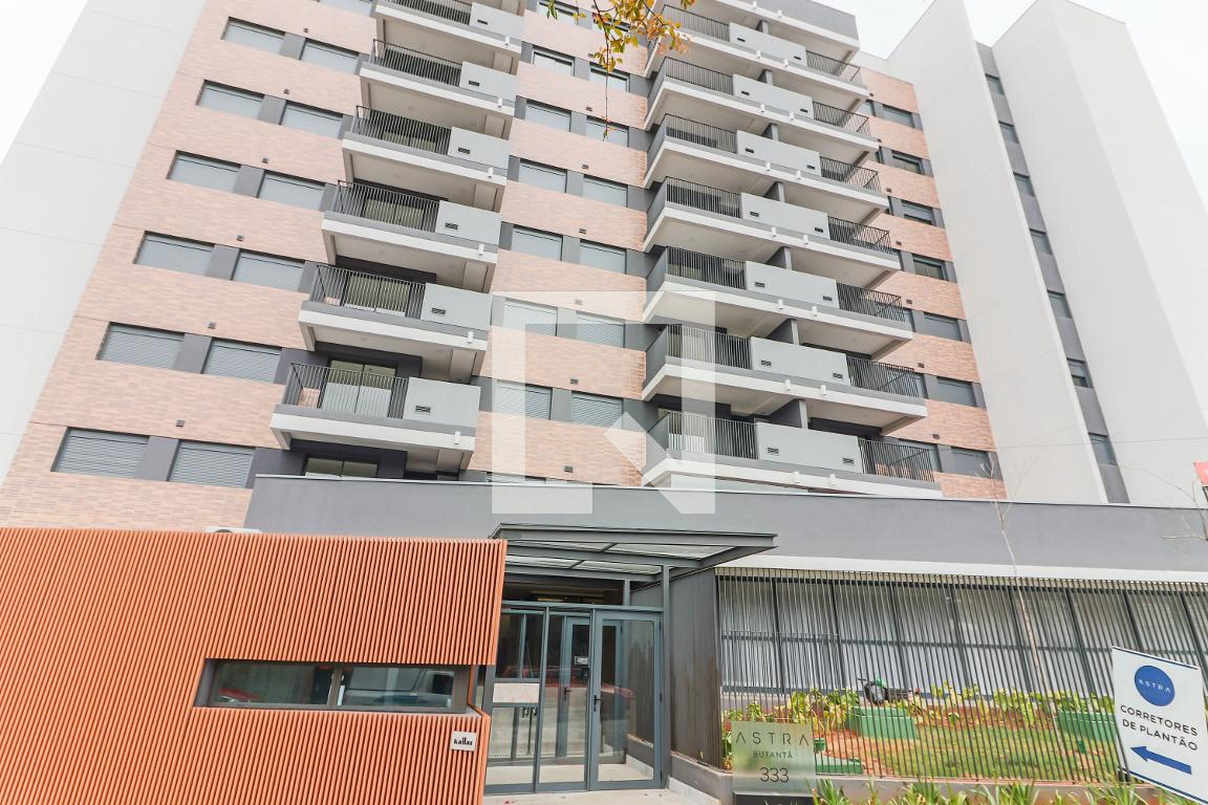 Fachada do Condomínio Condomínio Astra Butantã