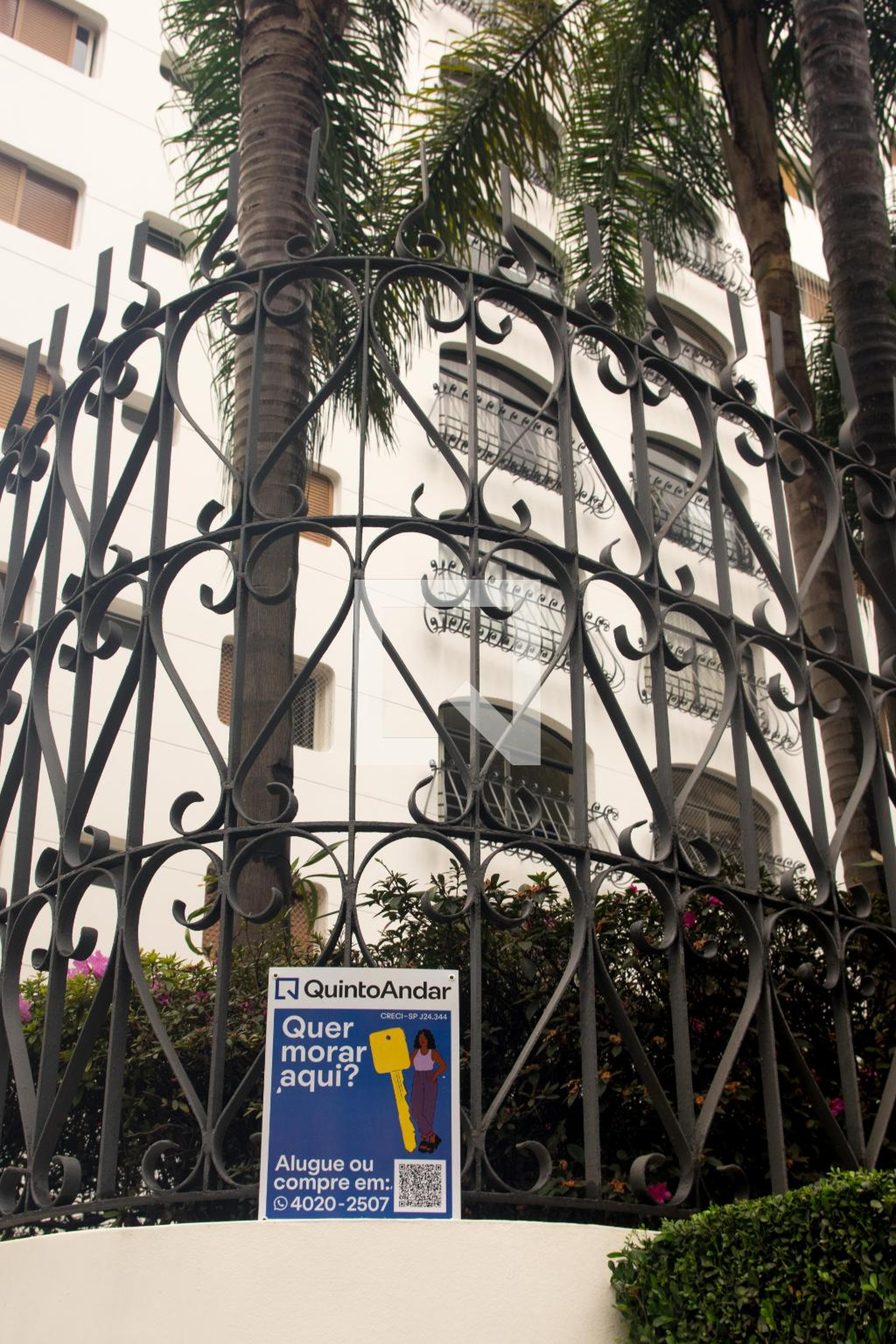 Fachada do Prédio Condomínio Pieter Brueghel