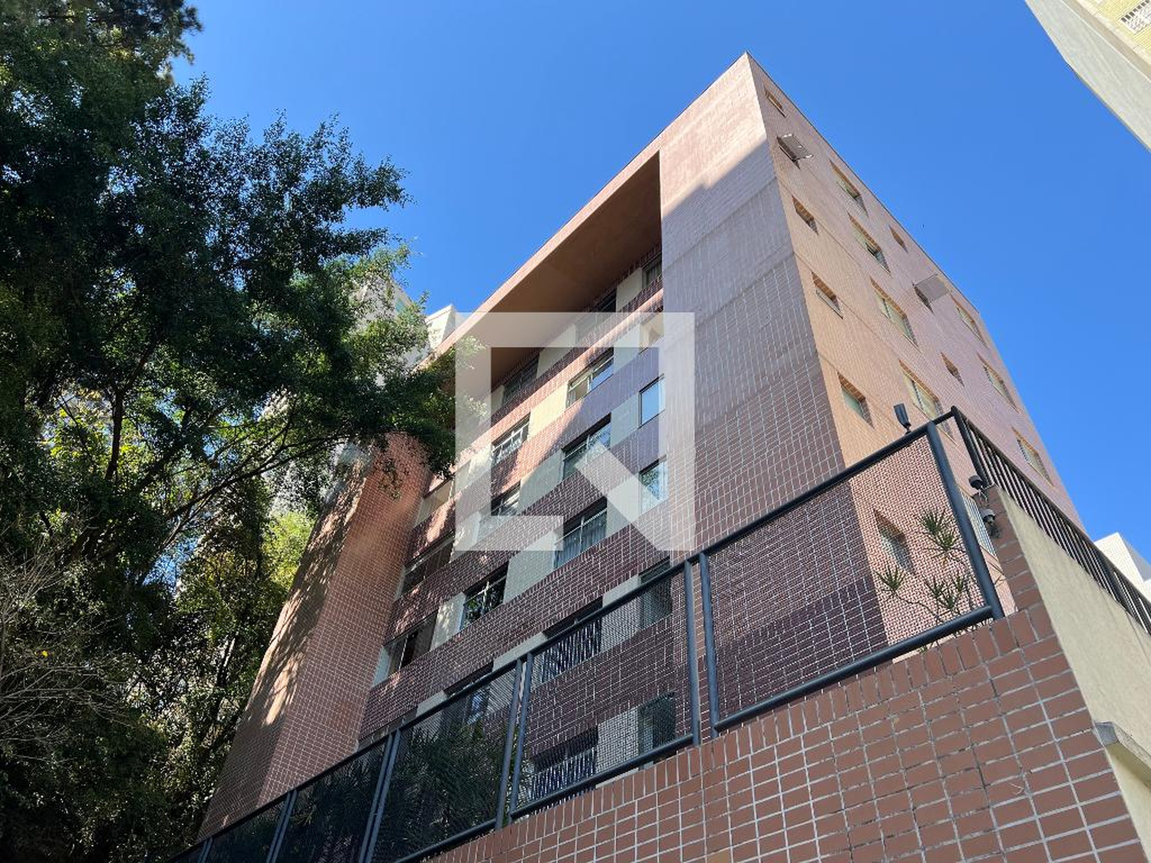 Fachada Edifício Village