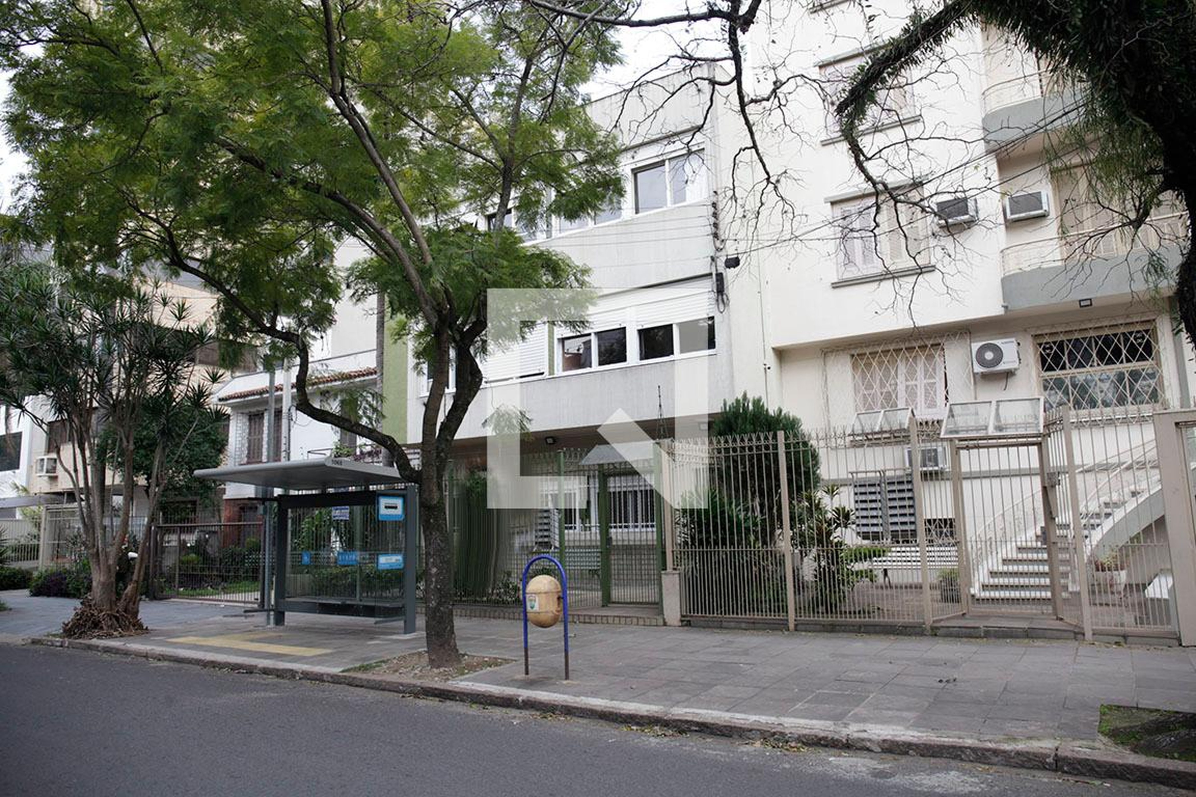 Fachada Condomínio em Avenida Jerônimo de Ornelas, 195