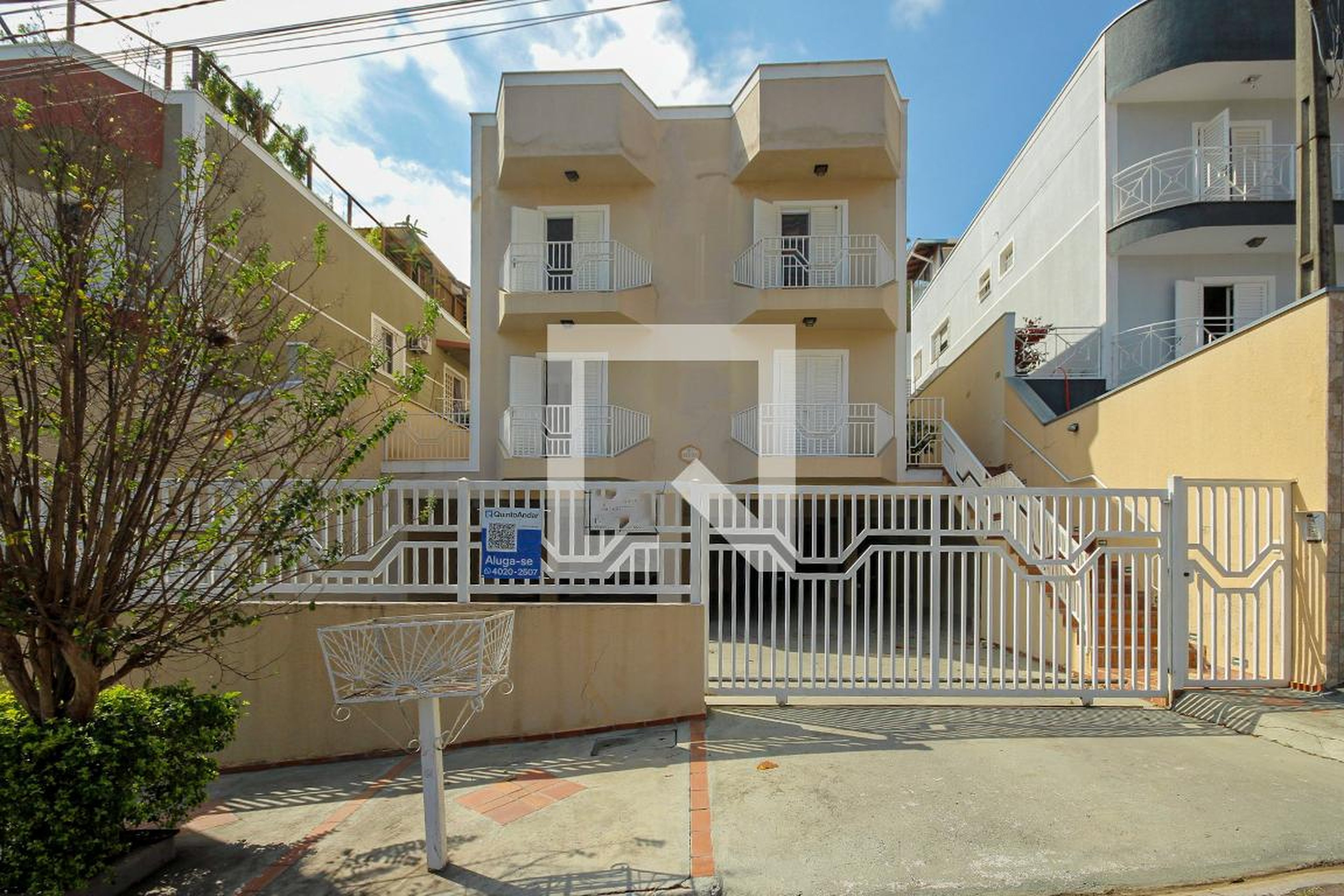 Fachada do Prédio Condomínio Genova