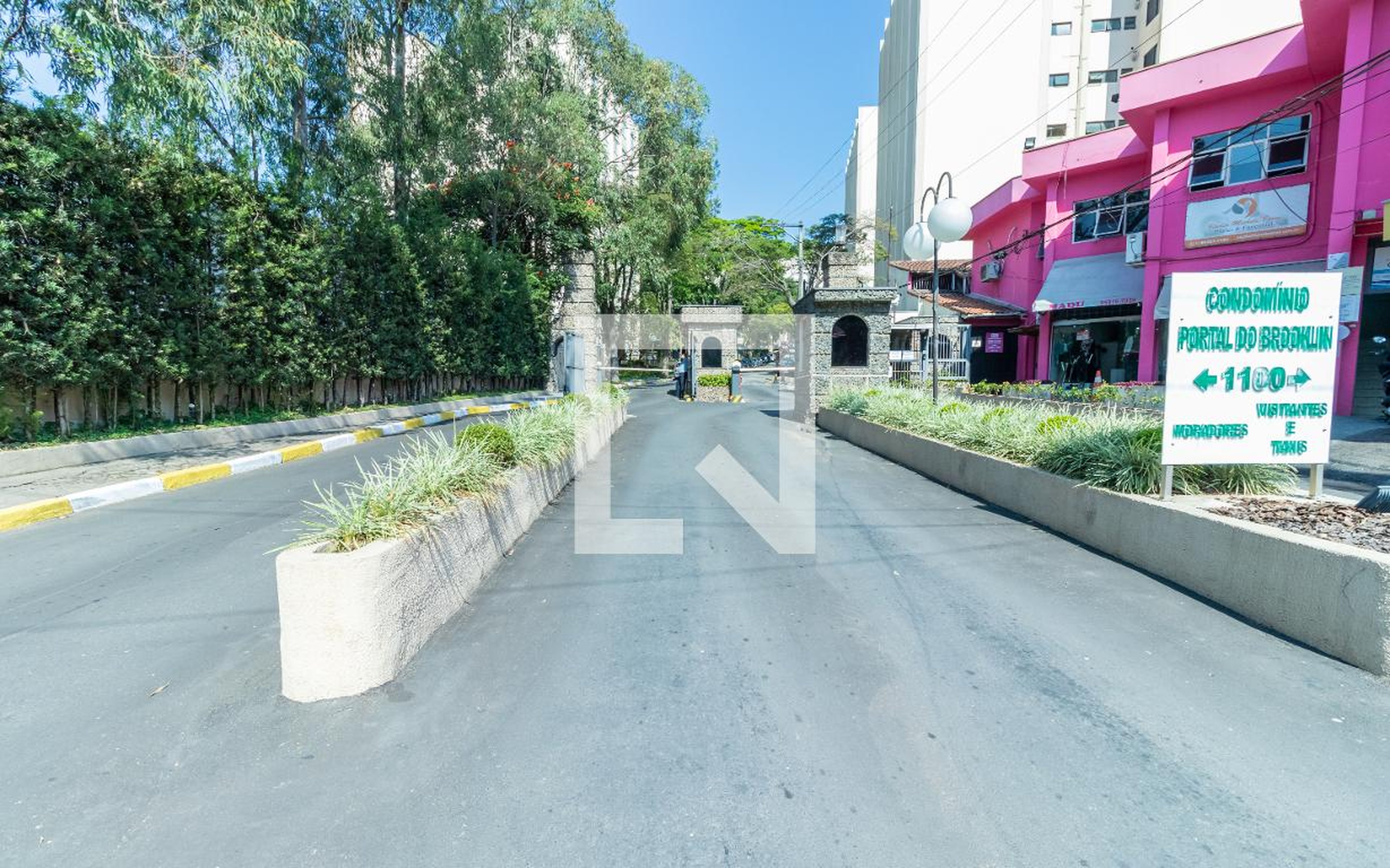 Fachada do Condomínio Condomínio Portal do Brooklin