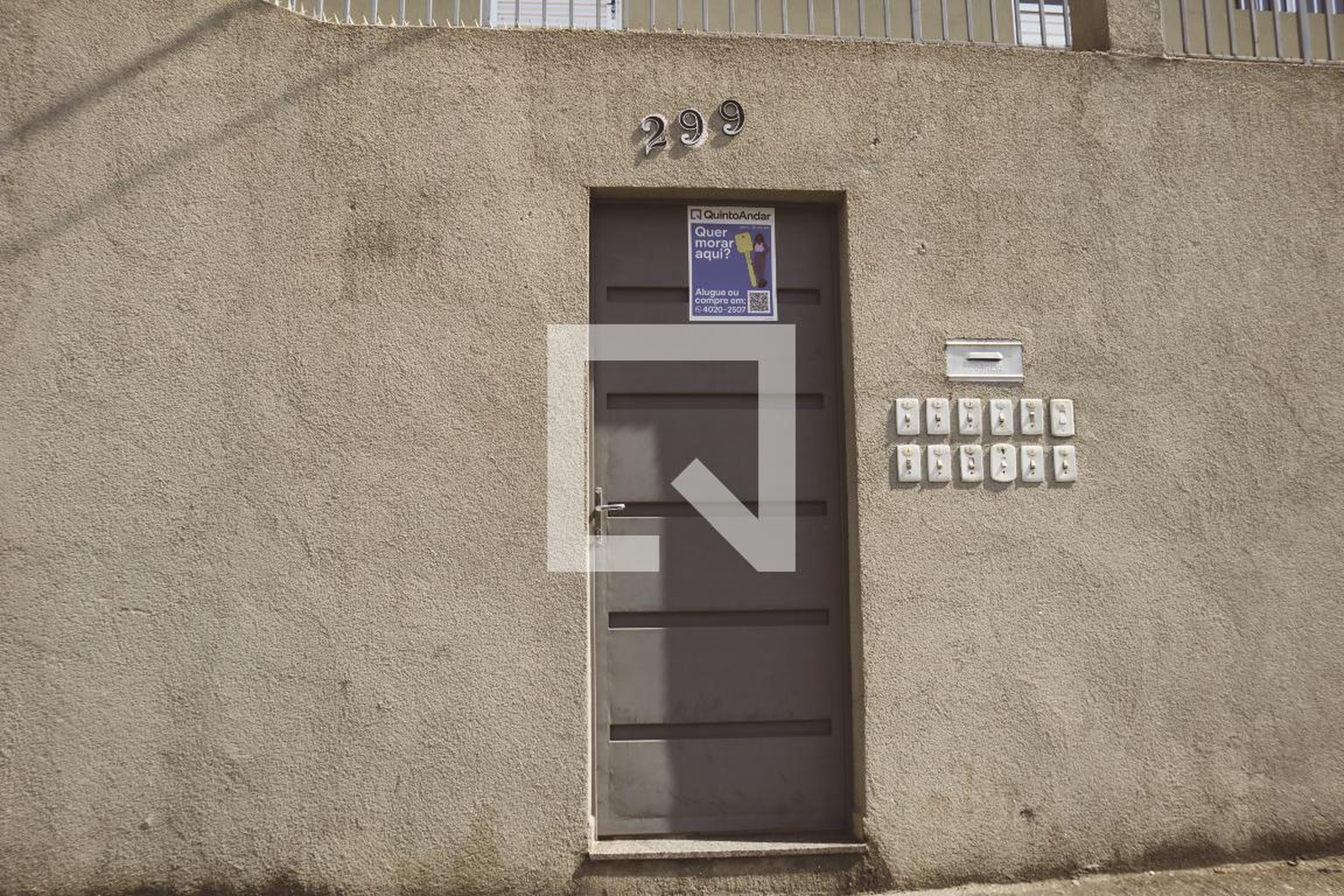 Fachada Condomínio em Rua Terceiro Sargento João Lopes Filho, 299