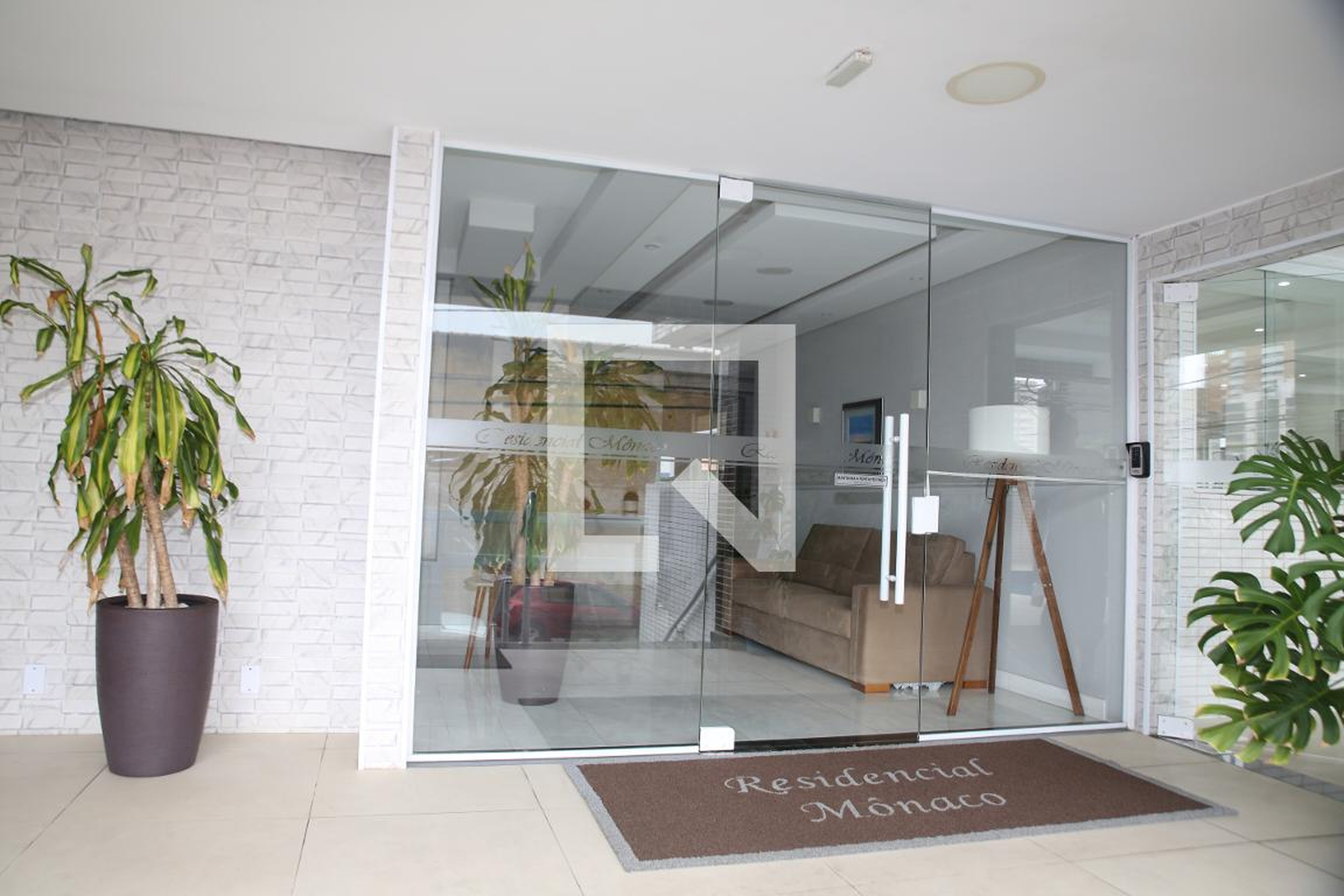 Entrada Residencial Monaco